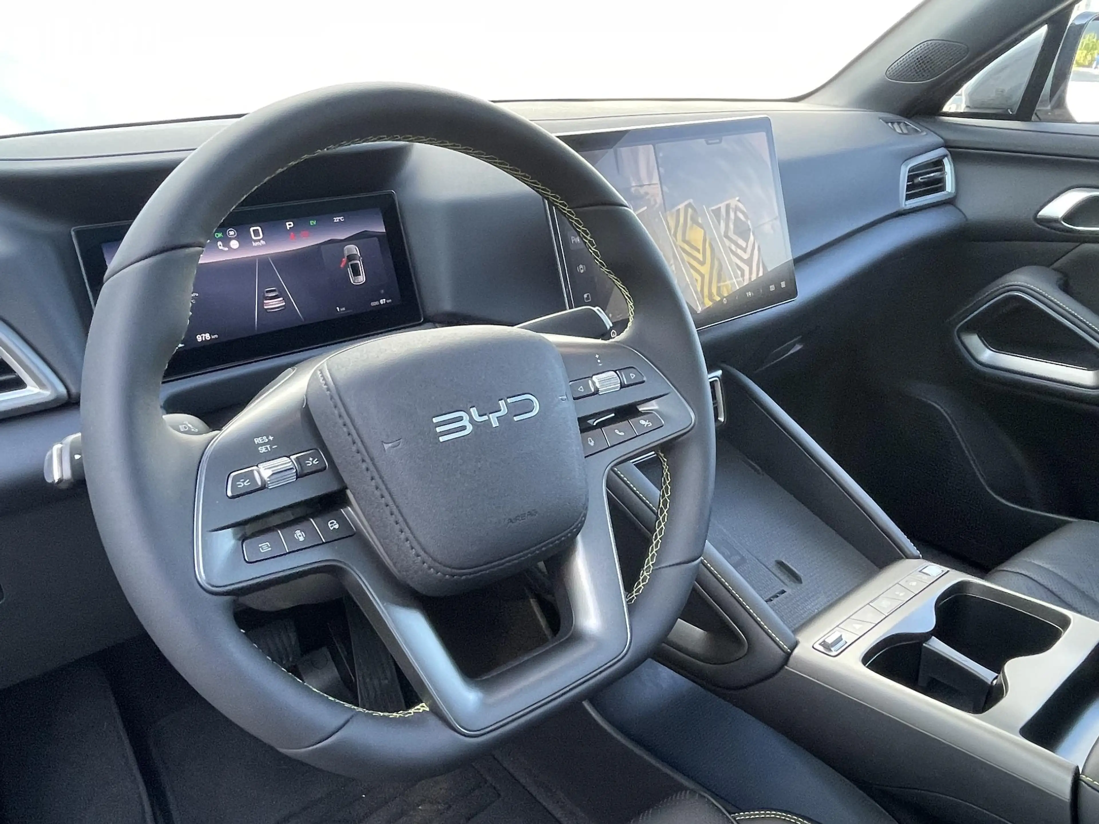 BYD Atto 2 1.5 DM-i Boost | Panorama dak | Google Navigatie | — photo 22
