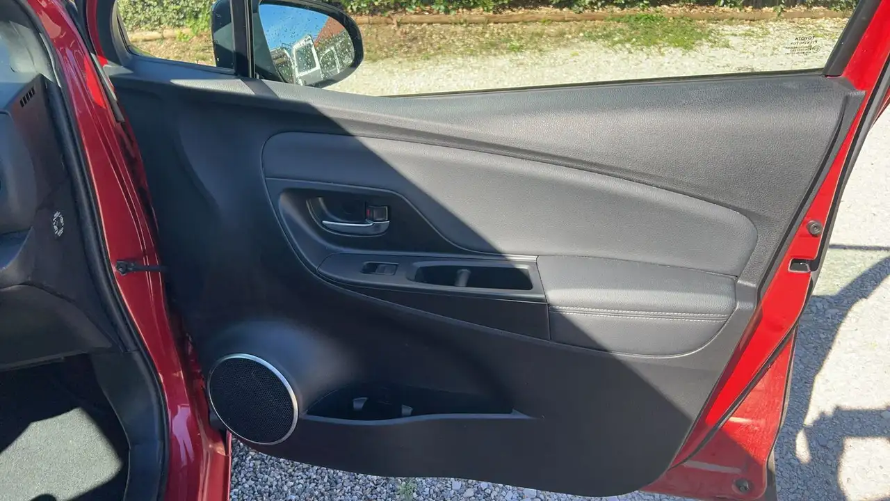 Toyota Yaris Yaris — photo 22
