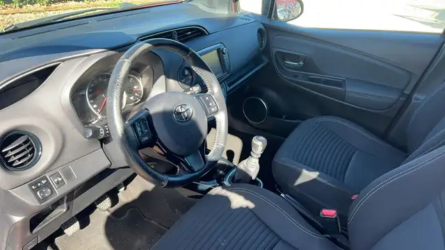 Toyota Yaris view 8