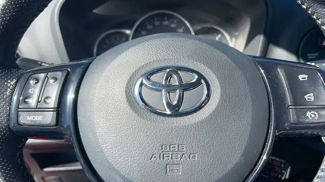 Toyota Yaris view 13