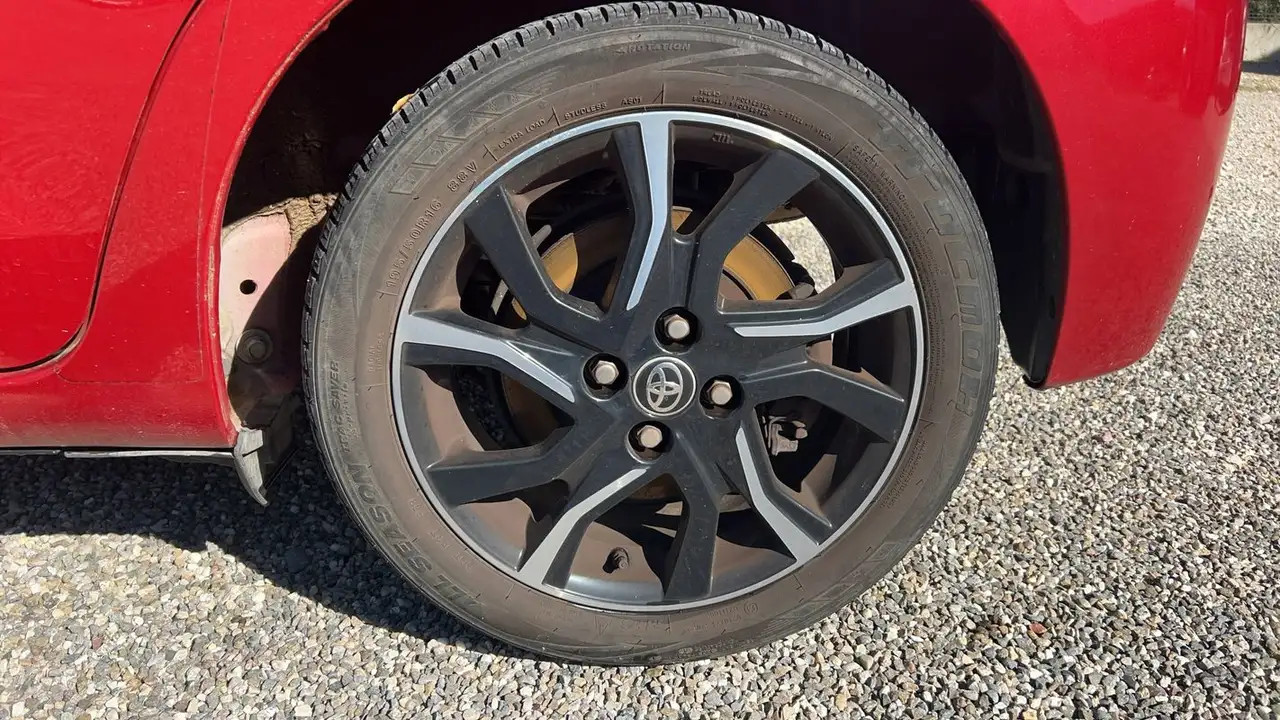 Toyota Yaris Yaris — photo 19