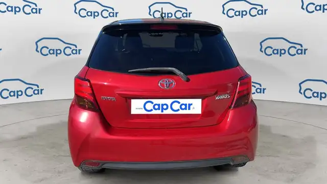 Toyota Yaris view 3