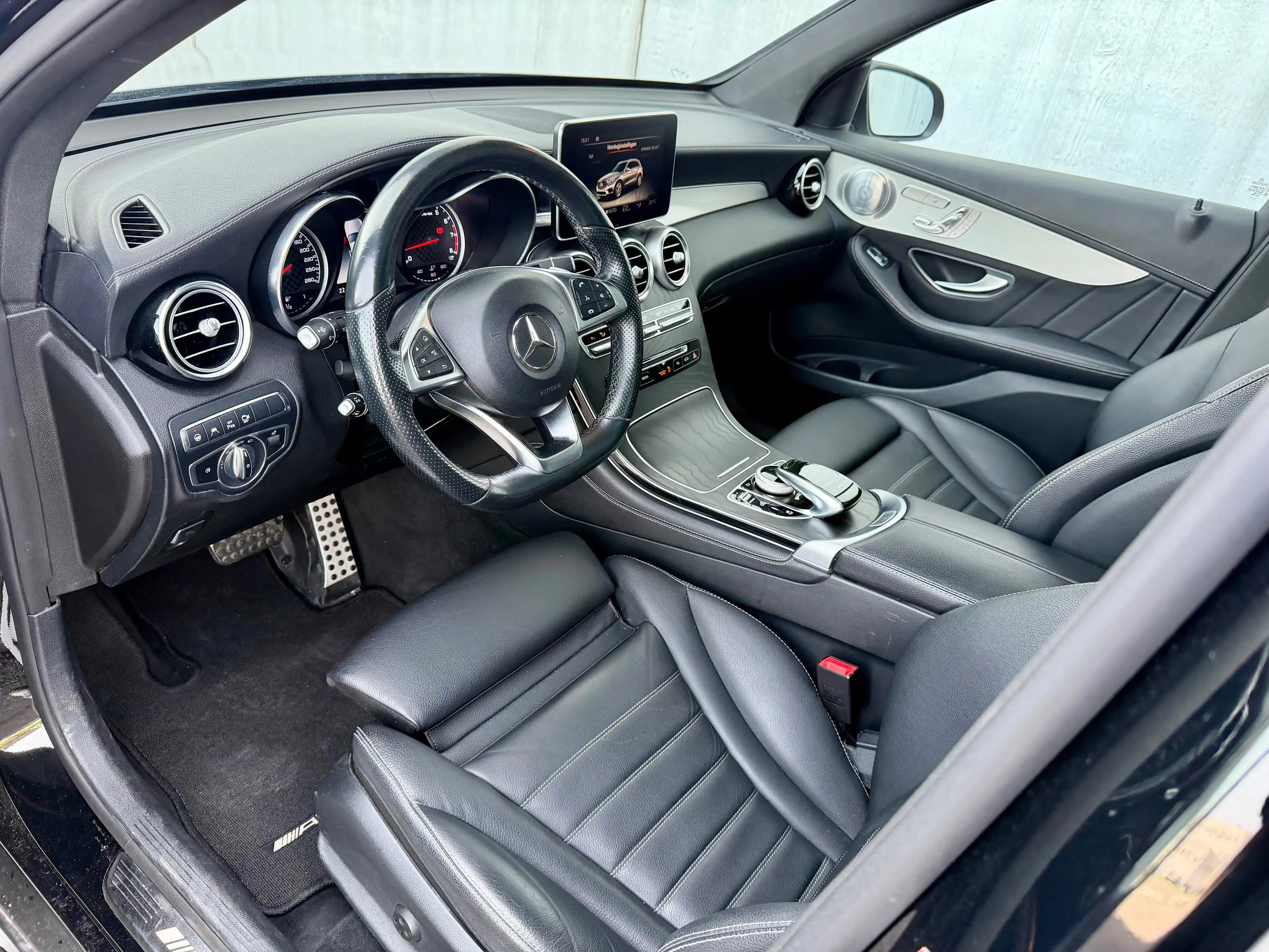 Mercedes-Benz GLC 43 AMG PANO-LED-AIRMATIC-360 CAMERA — photo 8
