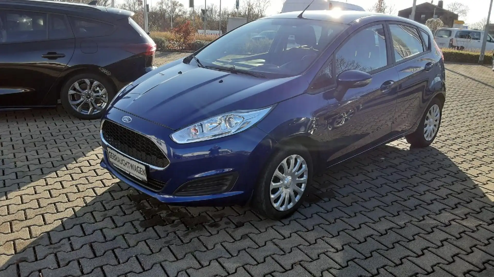 Ford Fiesta Trend *SHZ, beh. FS, Klima, Garantie* Bleu - 1