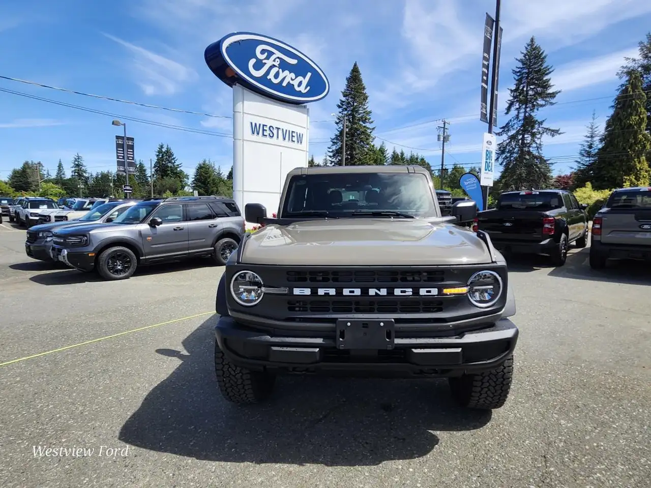 Ford Bronco снимка Ford Bronco
