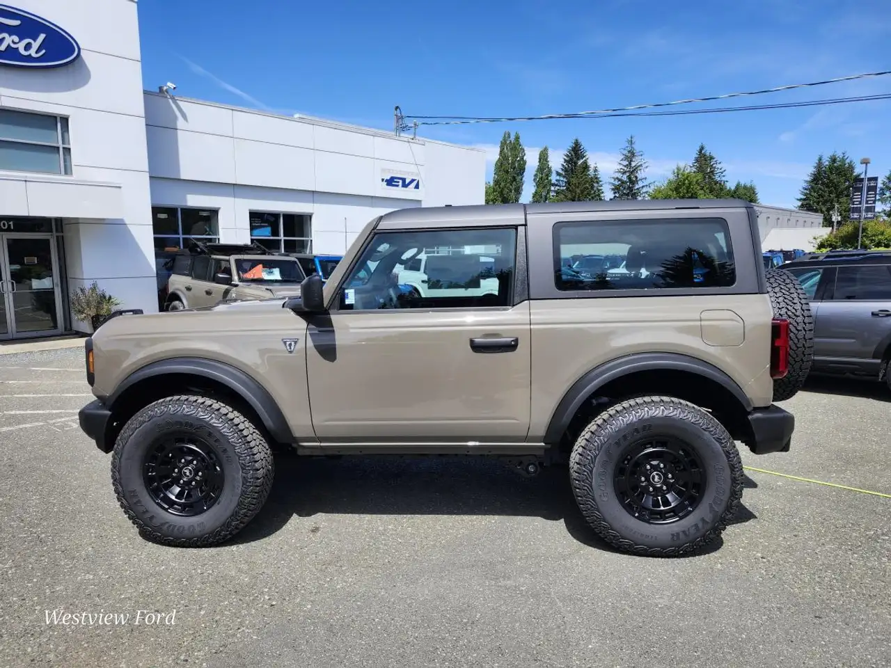 Ford Bronco снимка Ford Bronco