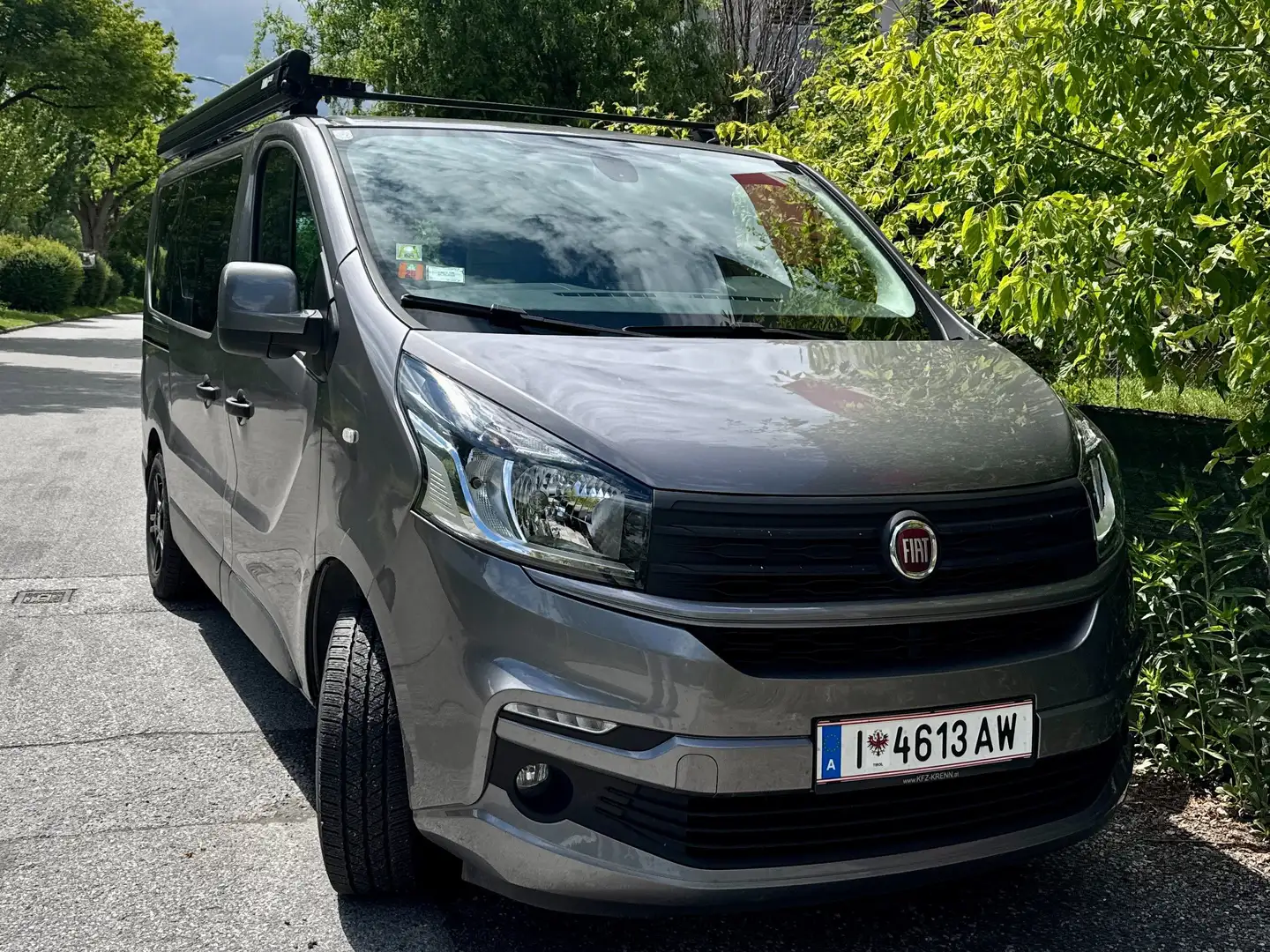 Fiat Talento Camping Bus, Van Gris - 2