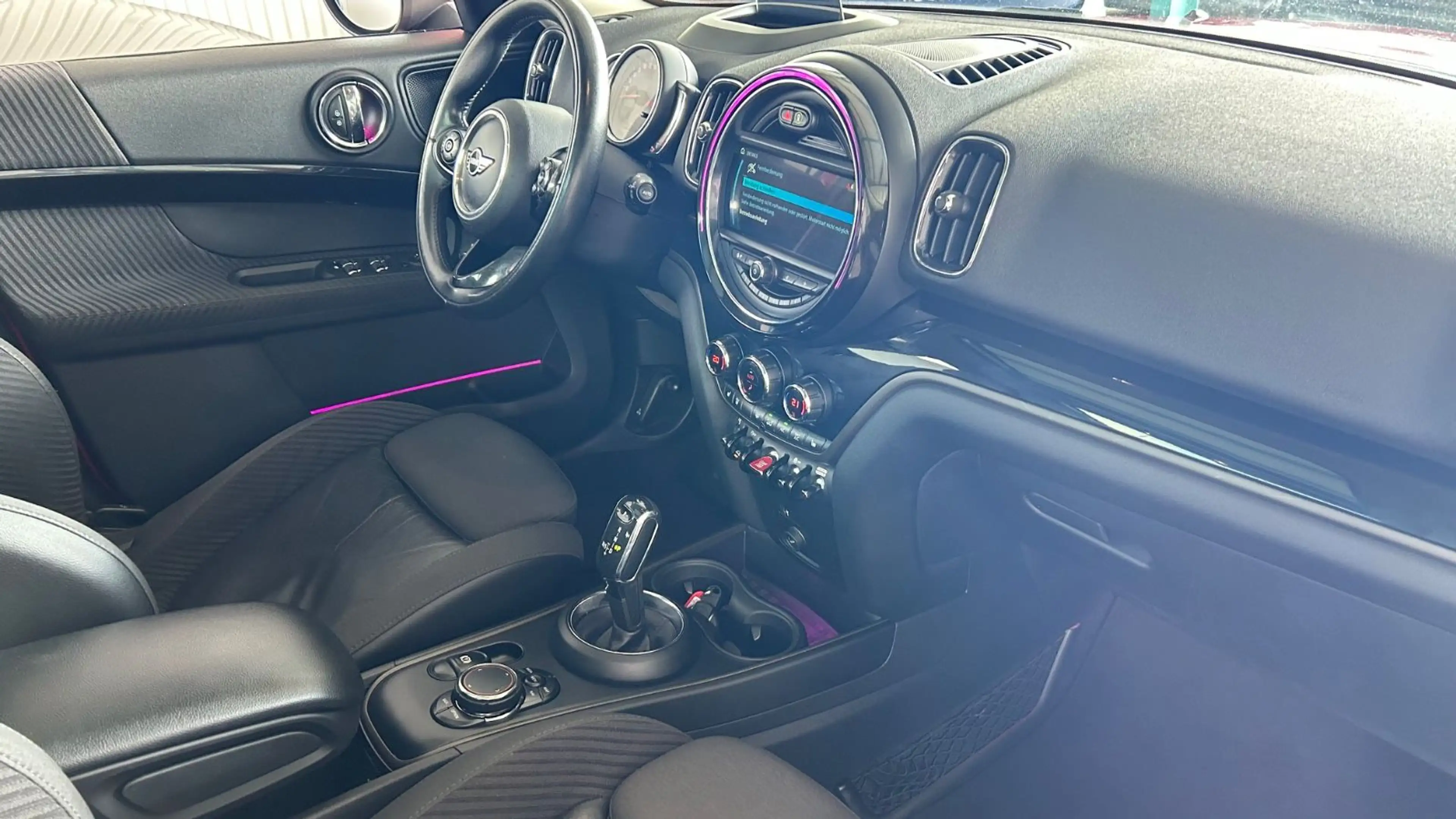 MINI Cooper SD Countryman Cooper SD All4 — photo 10