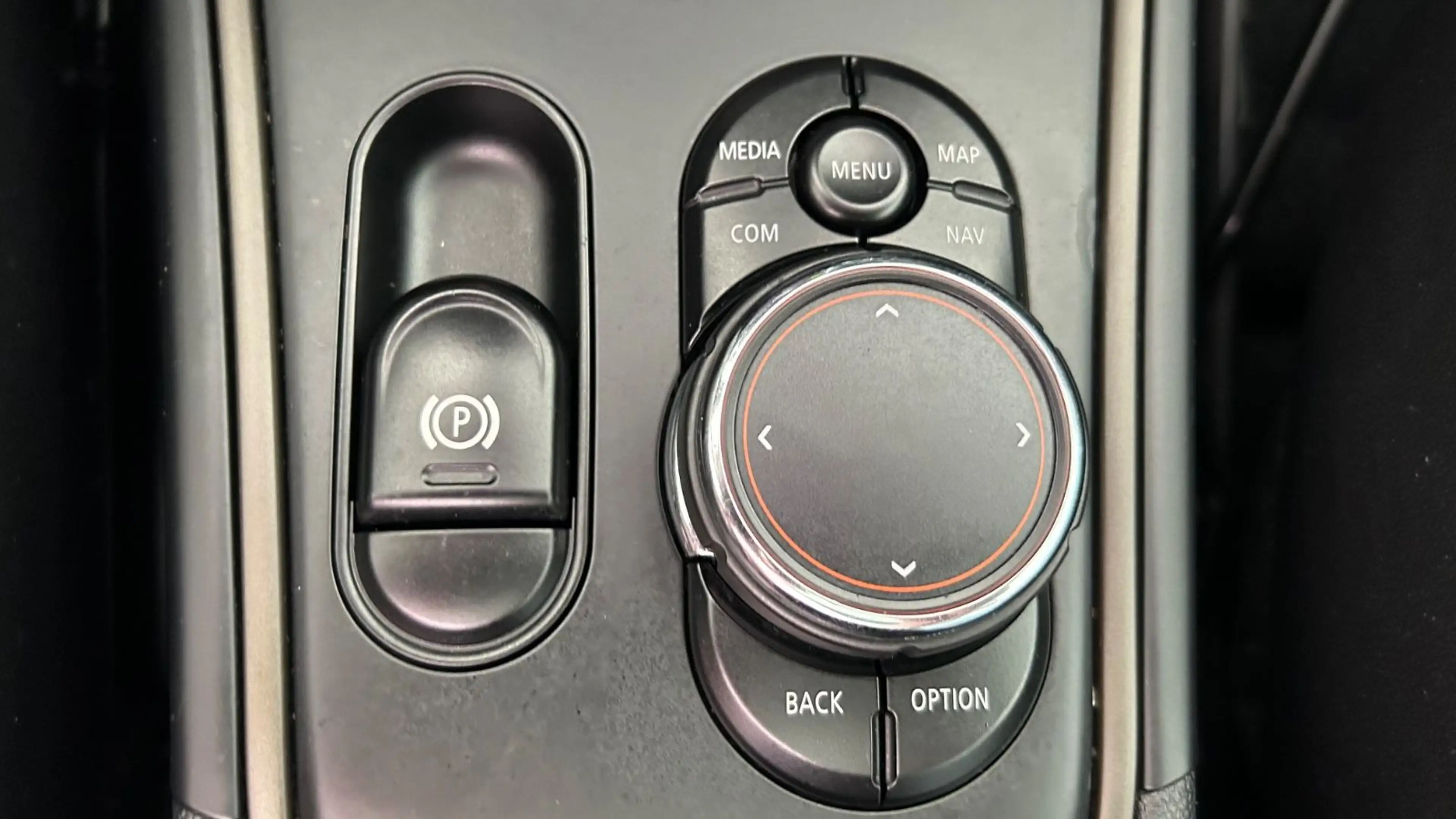MINI Cooper SD Countryman Cooper SD All4 — photo 15