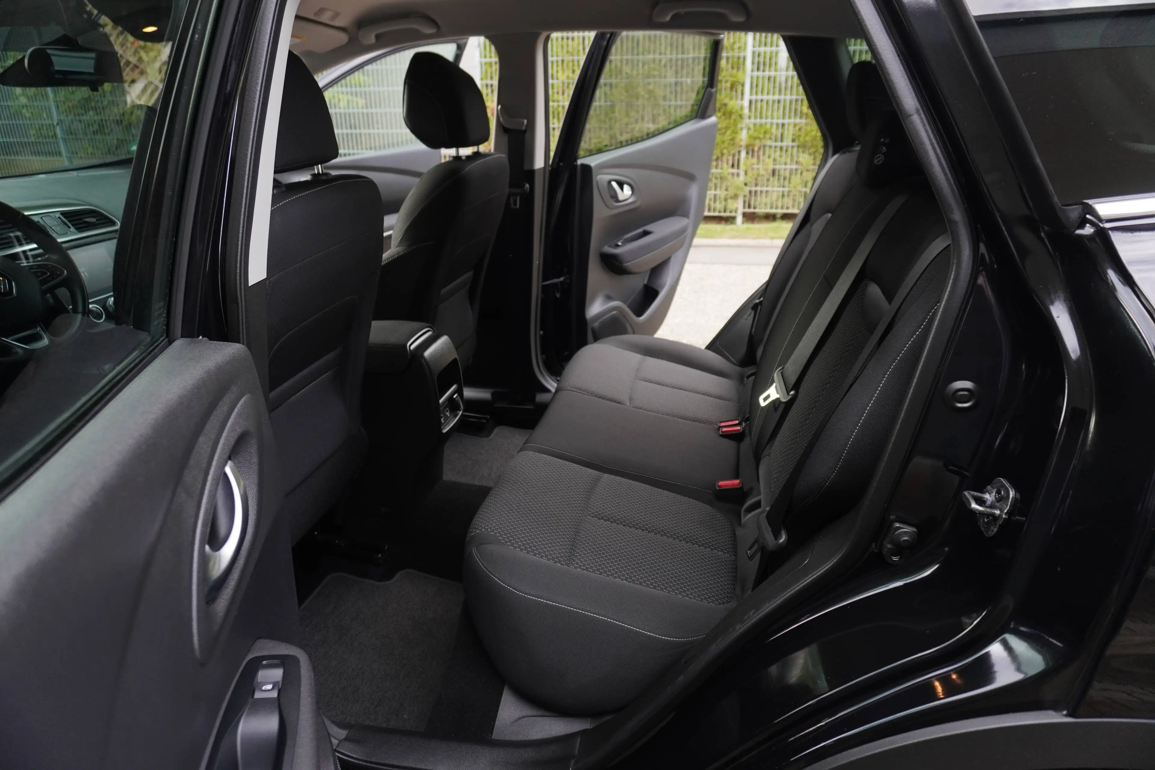 Renault Kadjar 1.5 dCi Zen EDC KLIMA+NAVI+PDC+ALU+1.Hd+Org.28.Tkm — photo 15