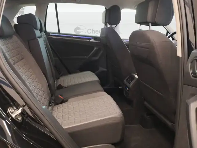 Volkswagen Tiguan view 13
