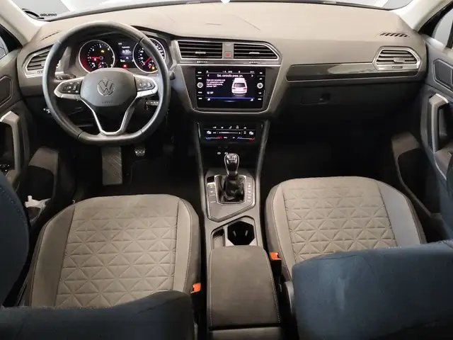 Volkswagen Tiguan view 10