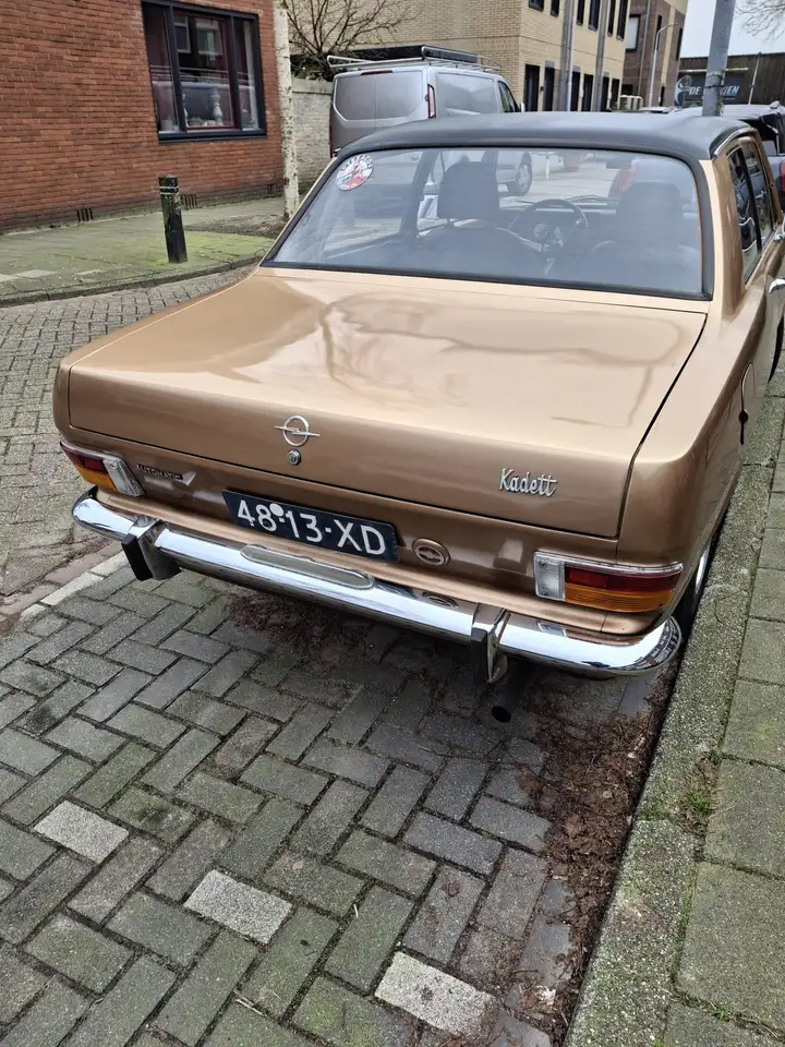 Opel Kadett 1.2S, foto 4