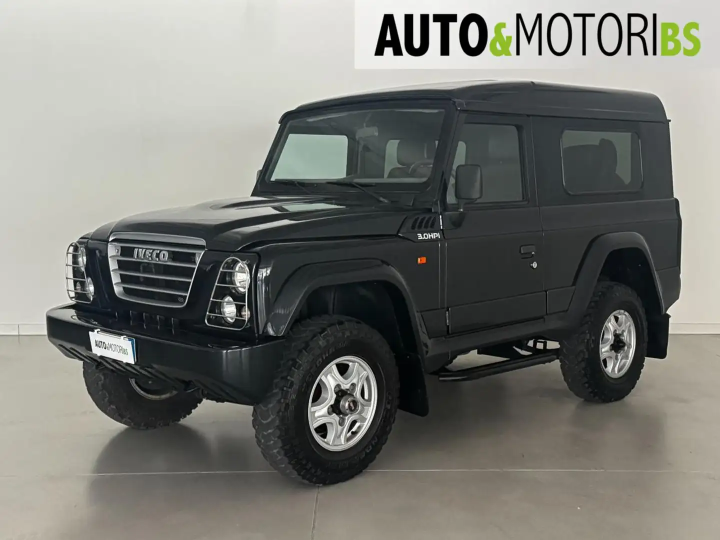 Iveco Massif 25S15 3.0 Hpi 146CV S.W. 3p Noir - 1