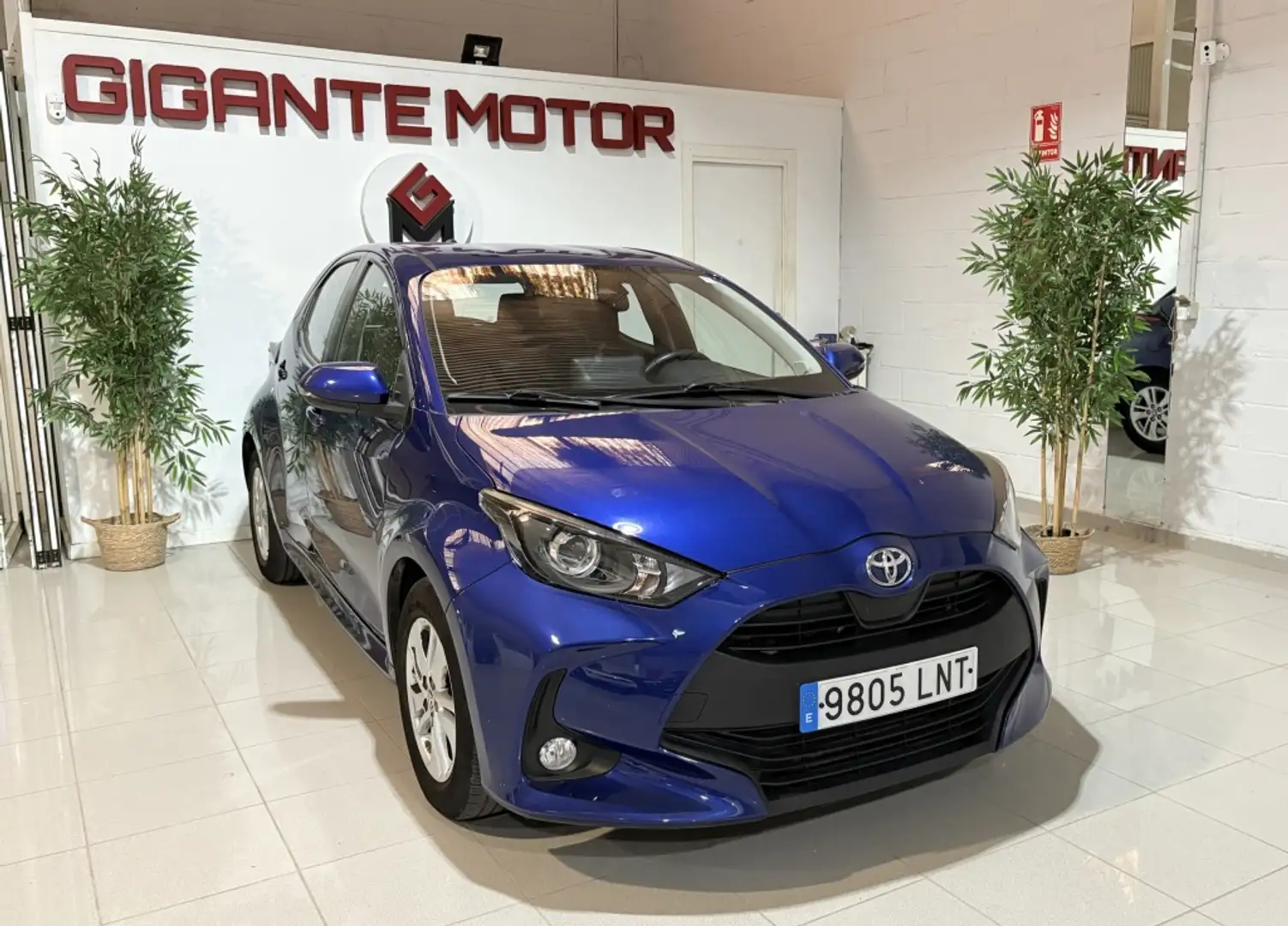 Toyota Yaris 125 S-Edition Blauw - 1