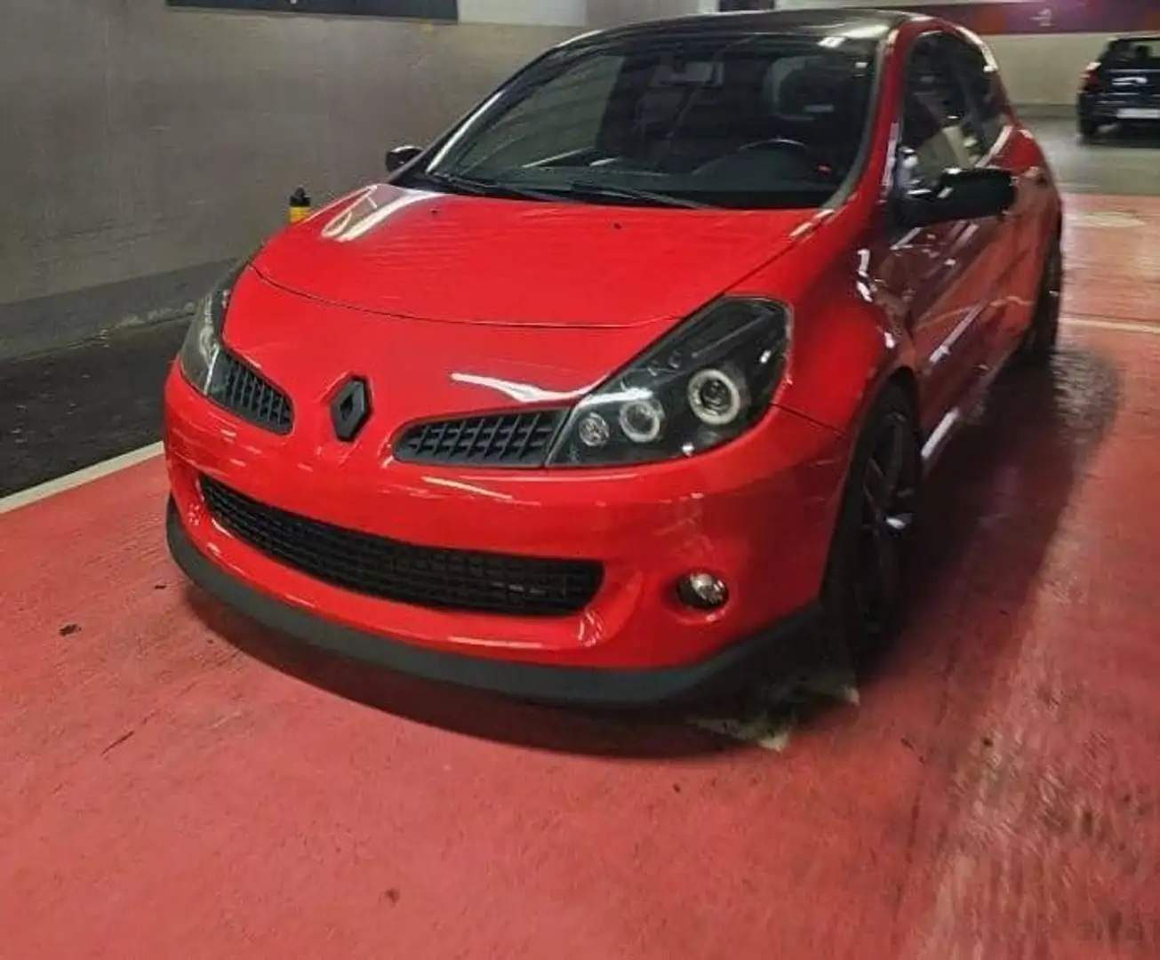 Renault Clio 2.0 16V 200 Sport - 1