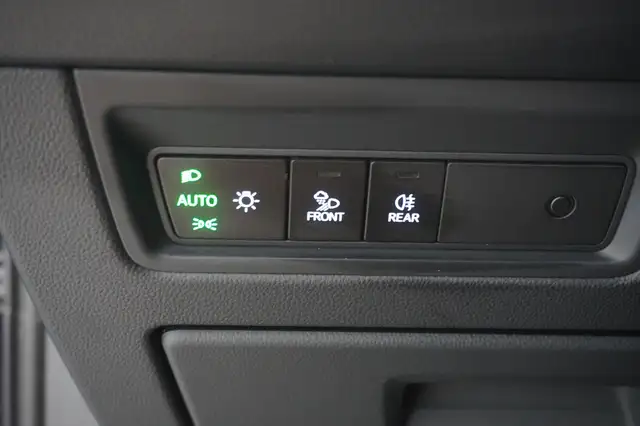 Volkswagen Touareg view 15