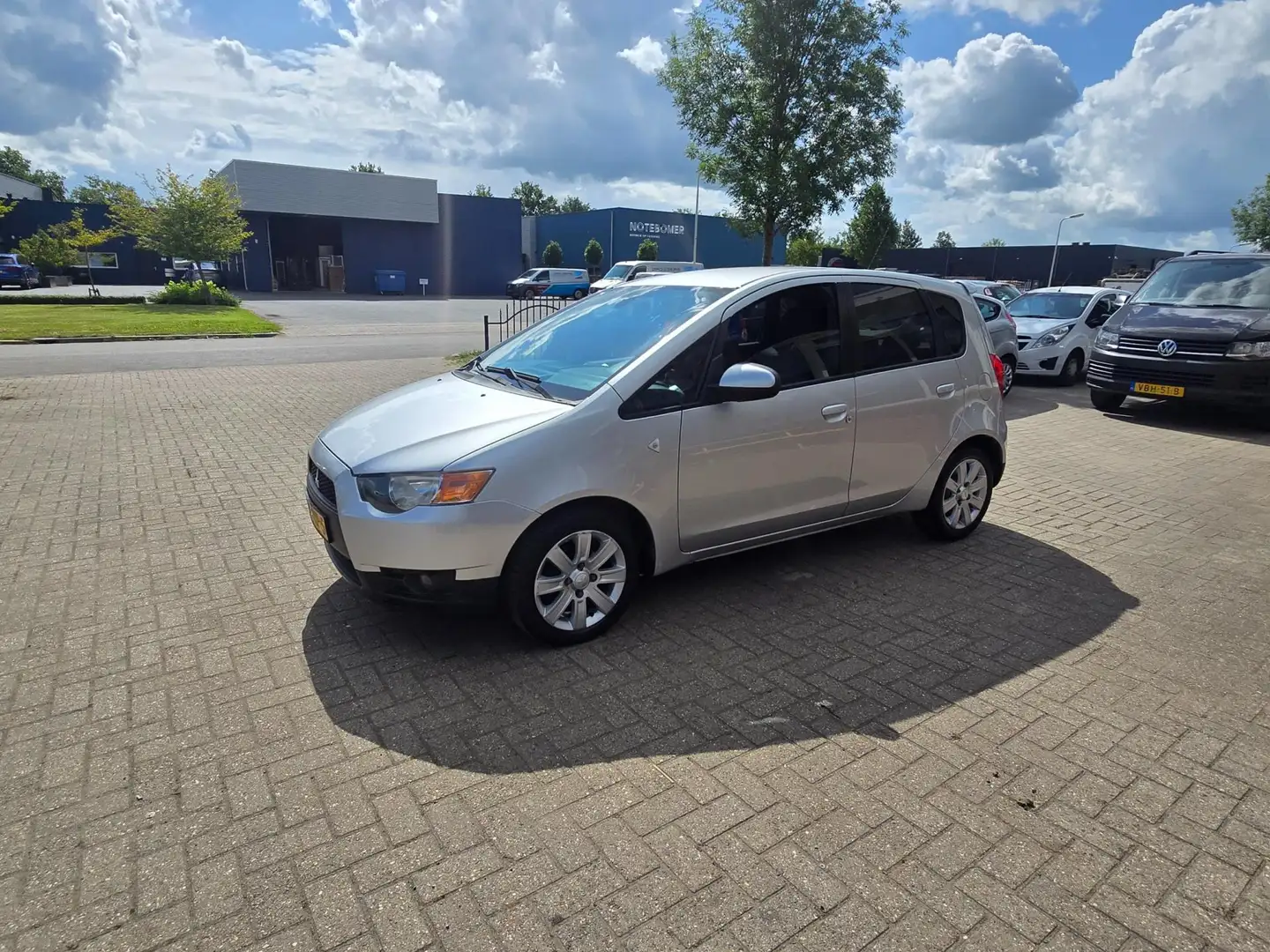 Mitsubishi Colt 1.3 Intro Edition Grijs - 2