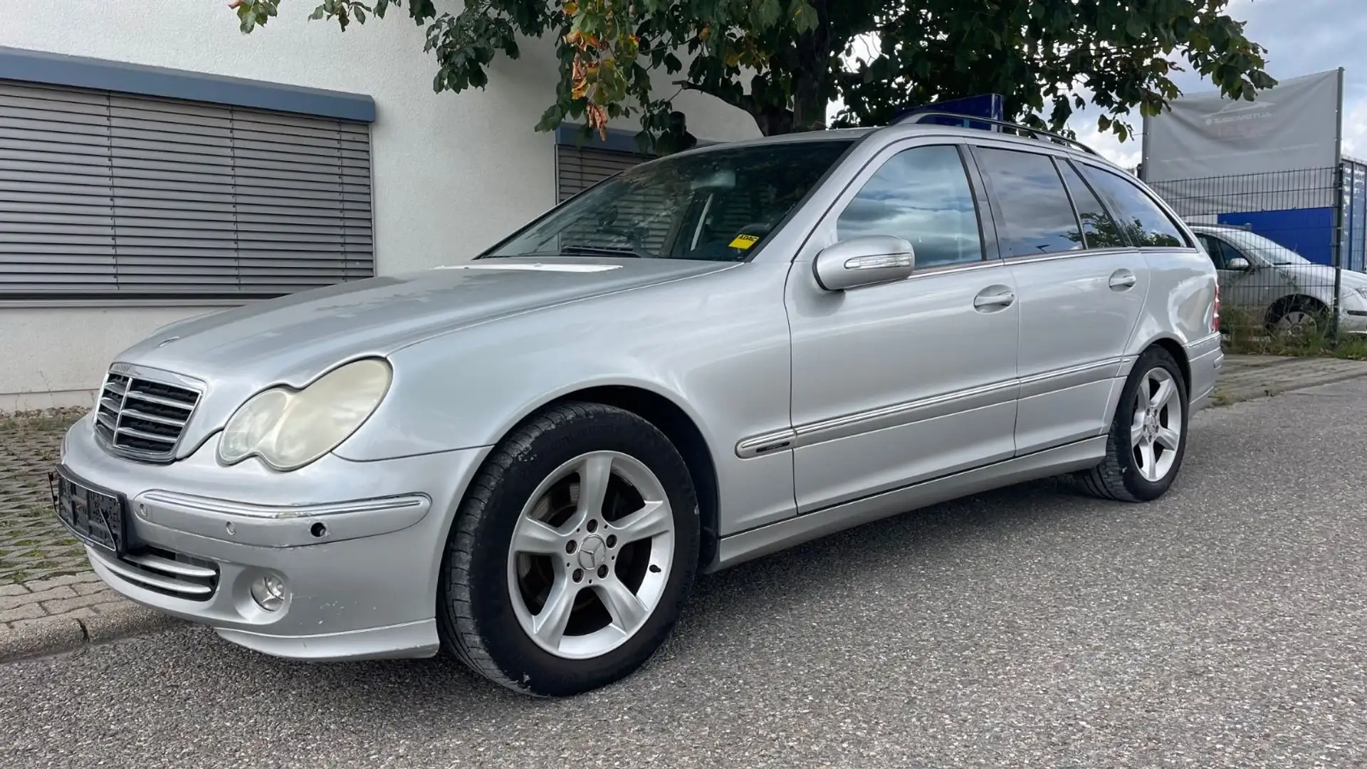 Mercedes-Benz C 180 Avantgarde-Automatik-SHZ-PDC-TÜV-Garantie Silver - 1