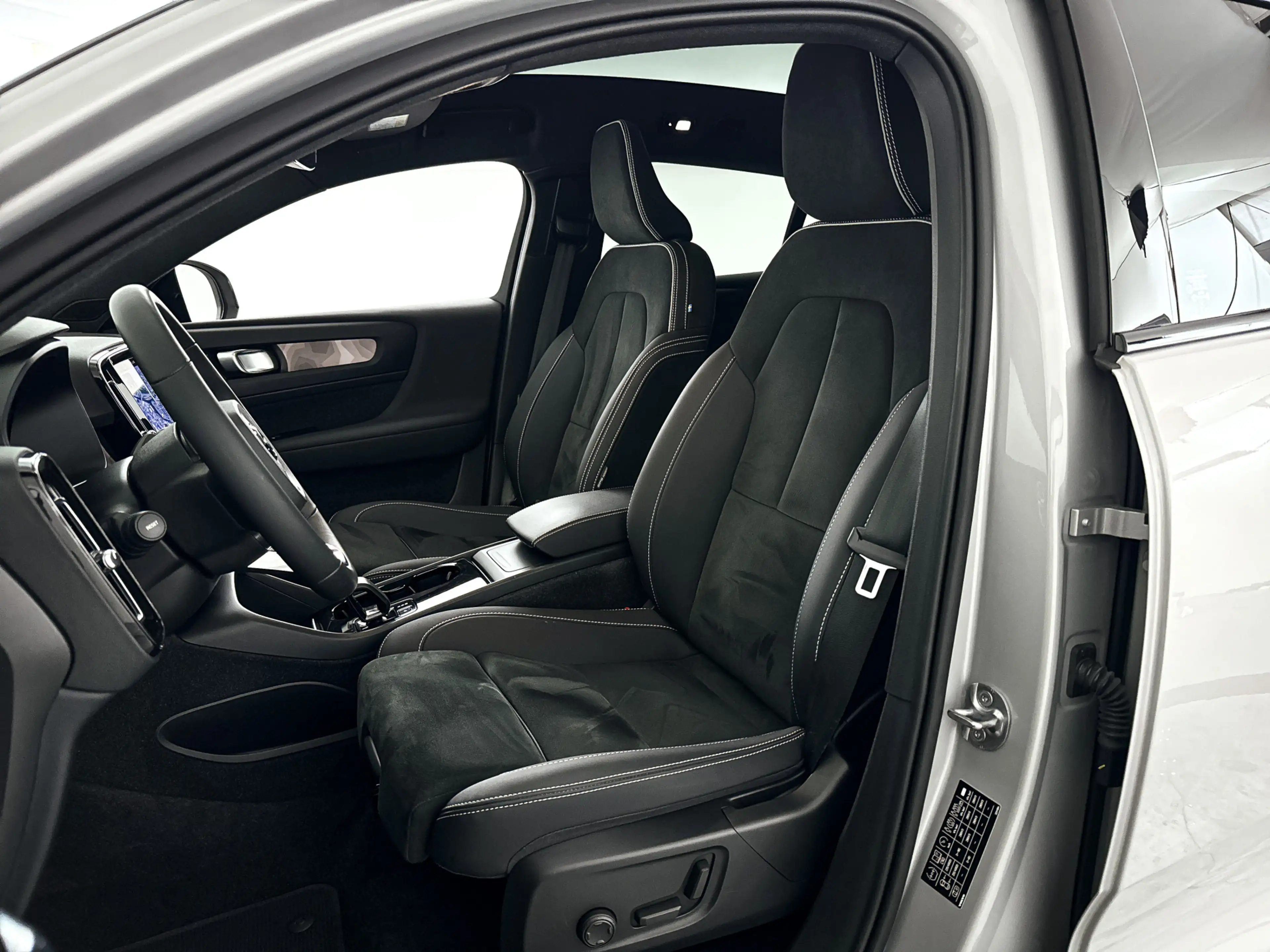 Volvo C40 Recharge Ultimate 69 kWh | SOH 95% | Panoramadak | — photo 6