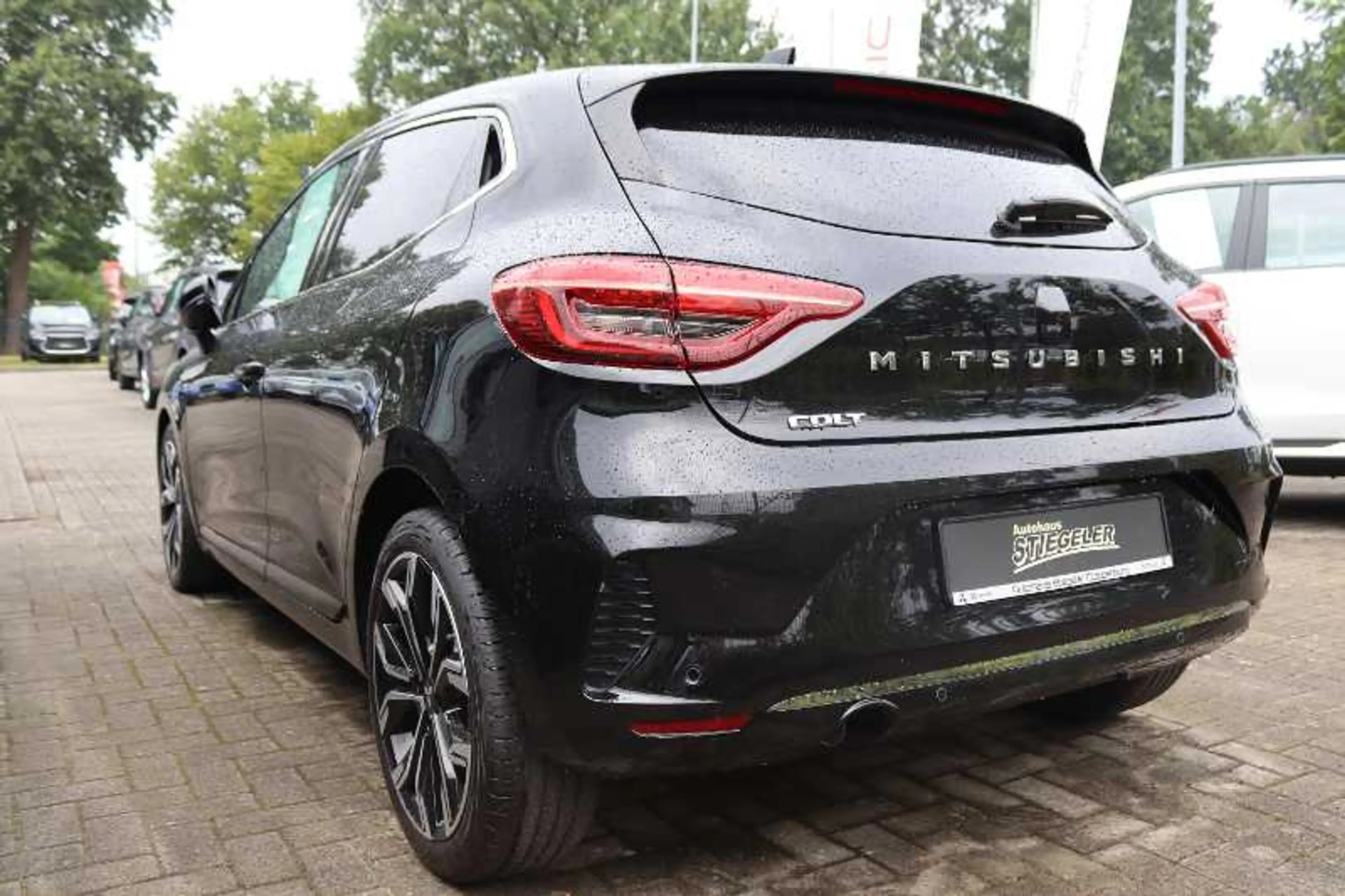 Mitsubishi Colt Intro Edition 1.0 T-Benziner 6-Gang — photo 6
