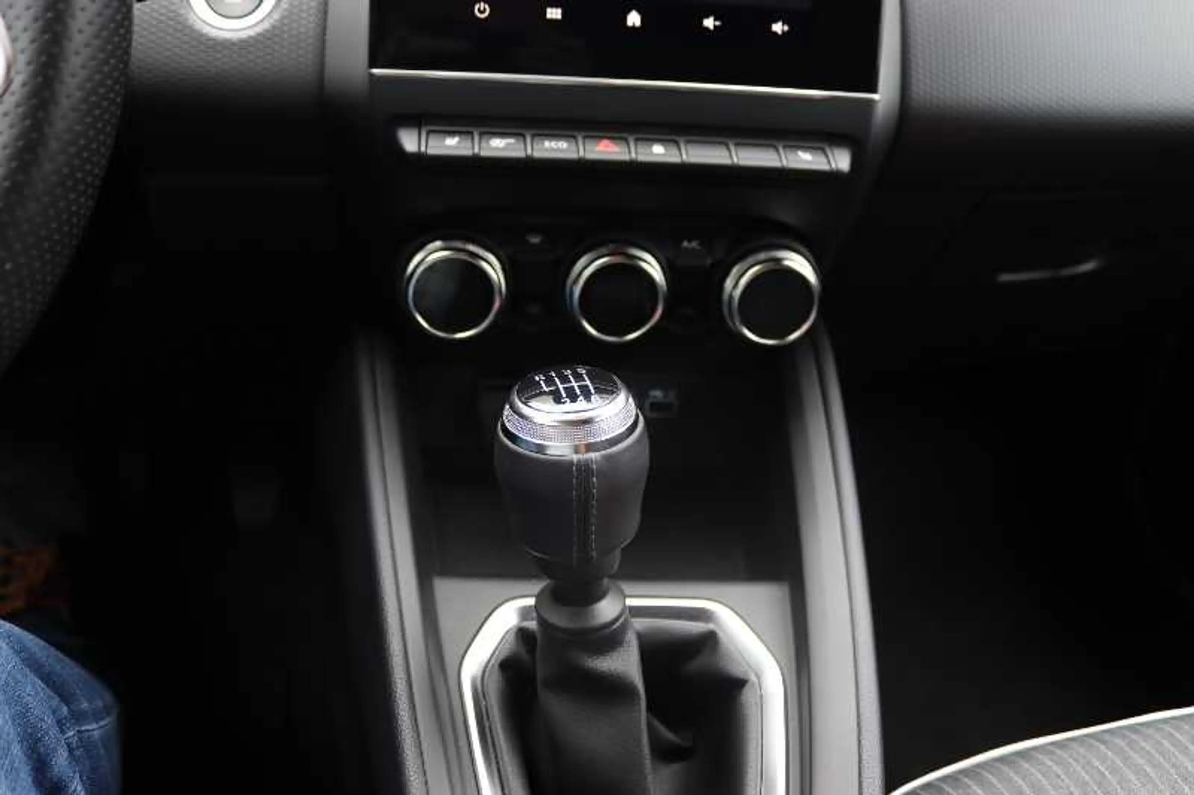 Mitsubishi Colt Intro Edition 1.0 T-Benziner 6-Gang — photo 10