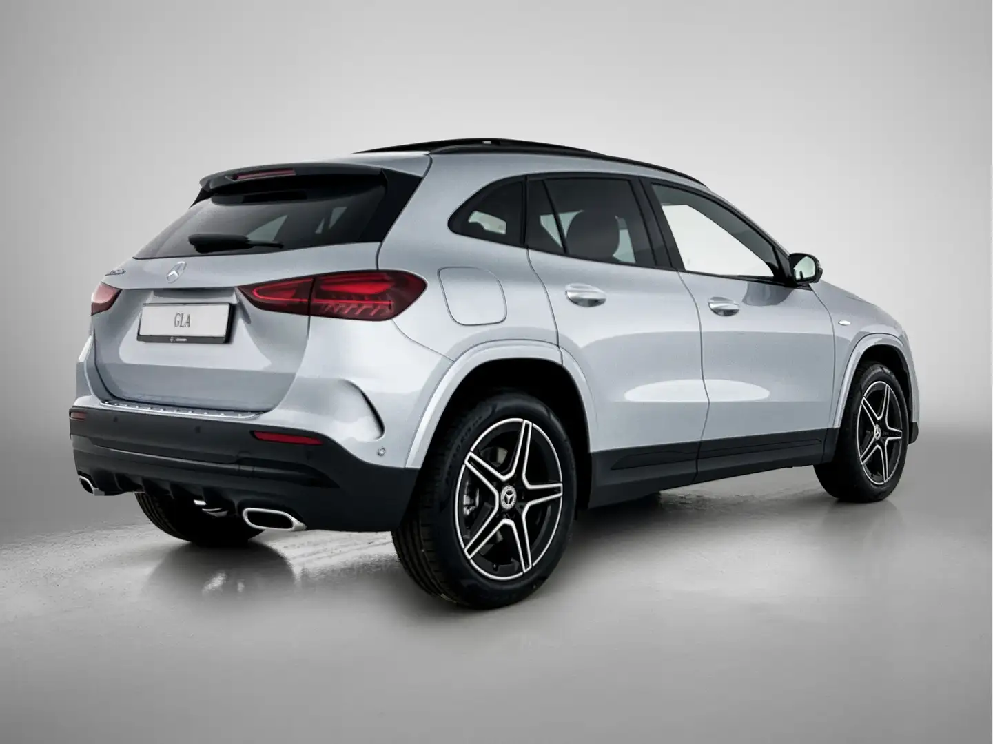 Mercedes-Benz GLA 250 e Business Solution AMG | Nightpakket | Premium Pl Zilver - 2
