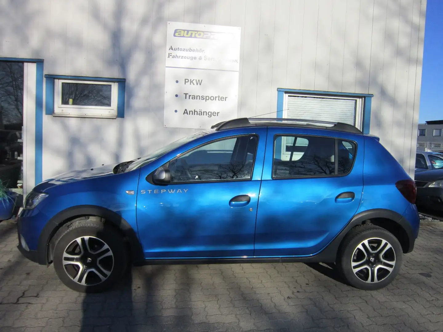 Dacia Sandero II Stepway Essential Blau - 2