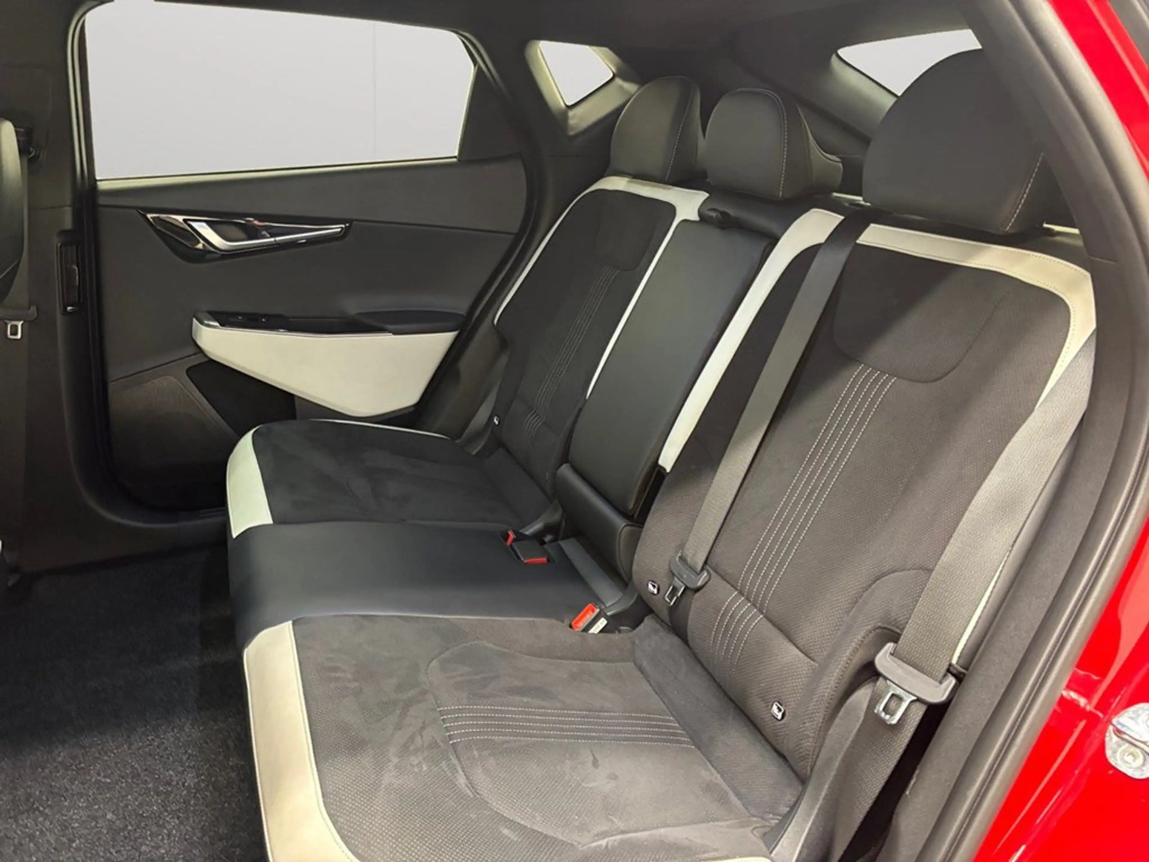 Kia EV6 GT Line FWD — photo 9
