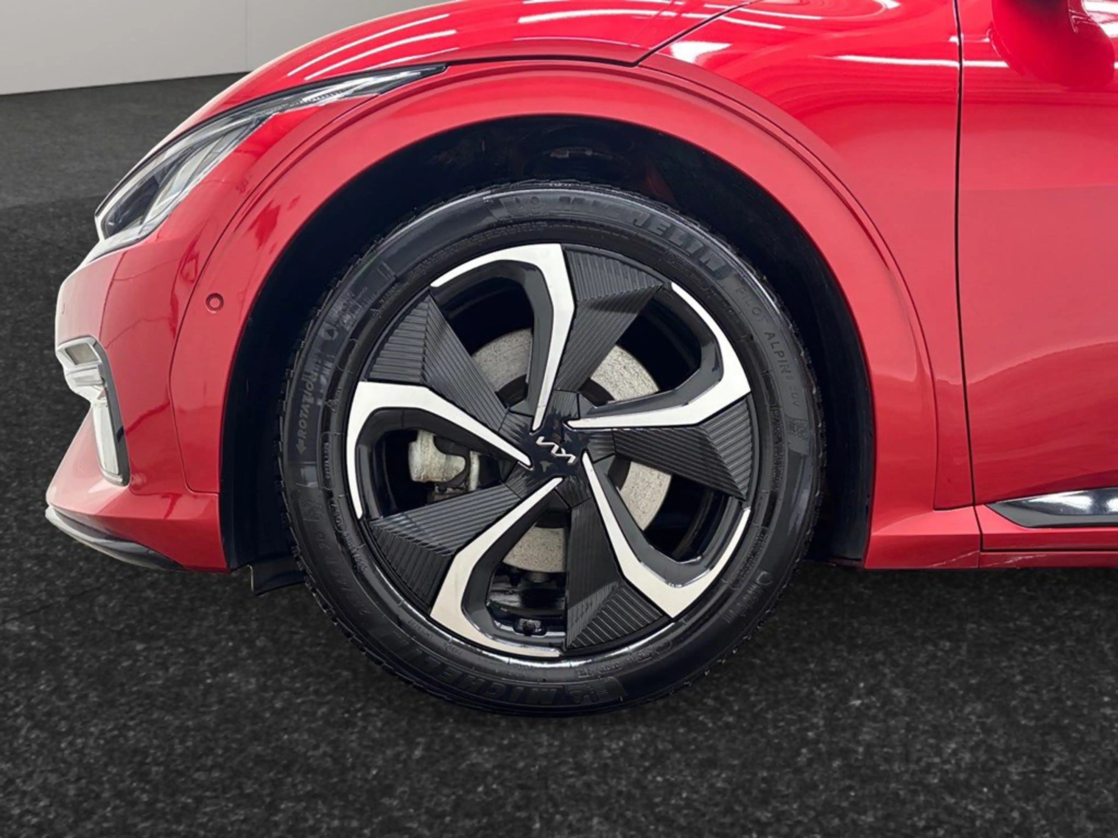 Kia EV6 GT Line FWD — photo 5