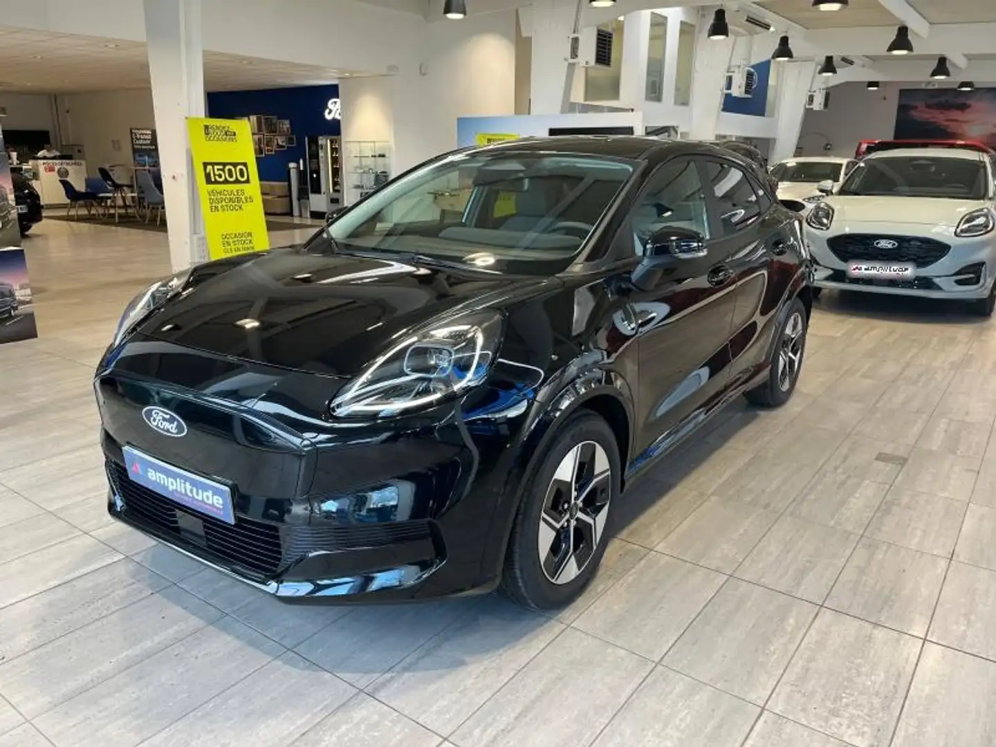 Ford Puma Gen-E Gen-E 168ch Standard Range 43 kWh Schwarz - 1