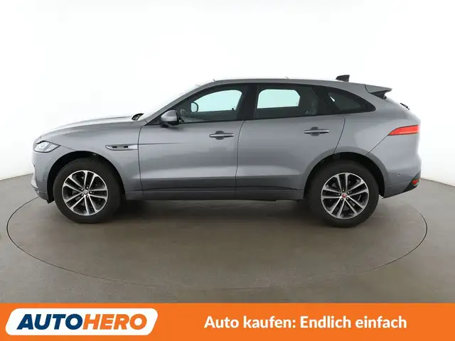 Jaguar F-Pace view 3