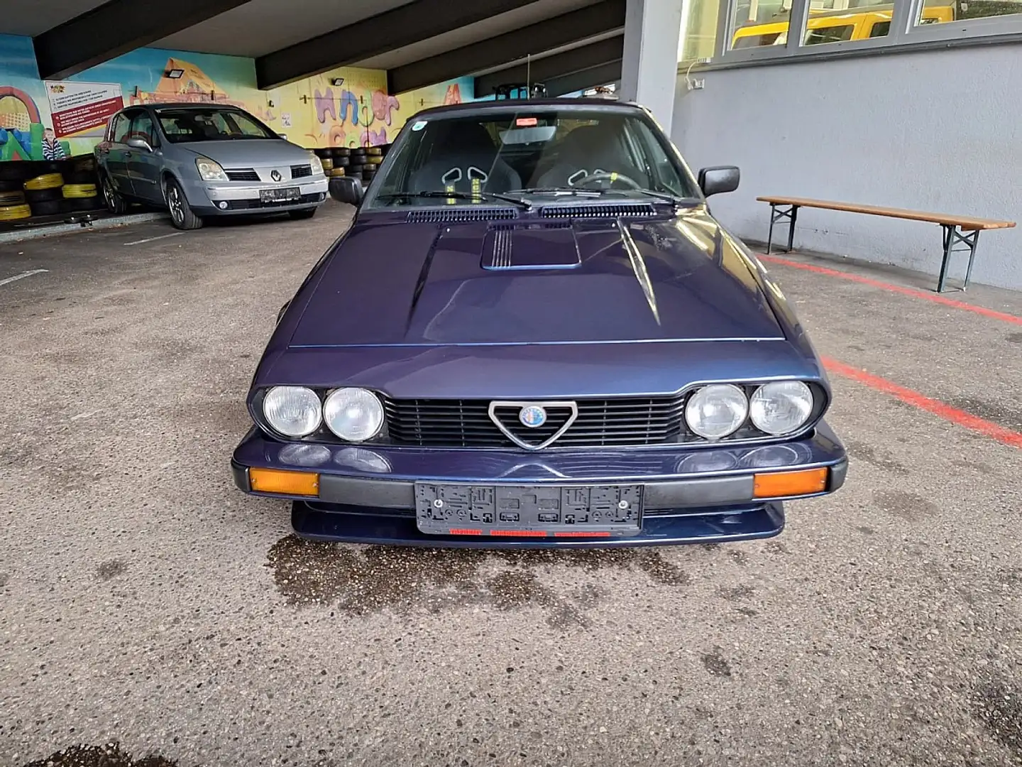 Alfa Romeo GTV 6 2,5 (Alfetta) frisch RESTAURIERT Blau - 2