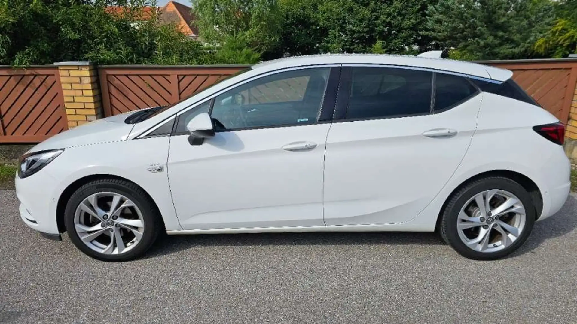 Opel Astra Astra 1,6 CDTI Ecotec Innovation Start/Stop Weiß - 1