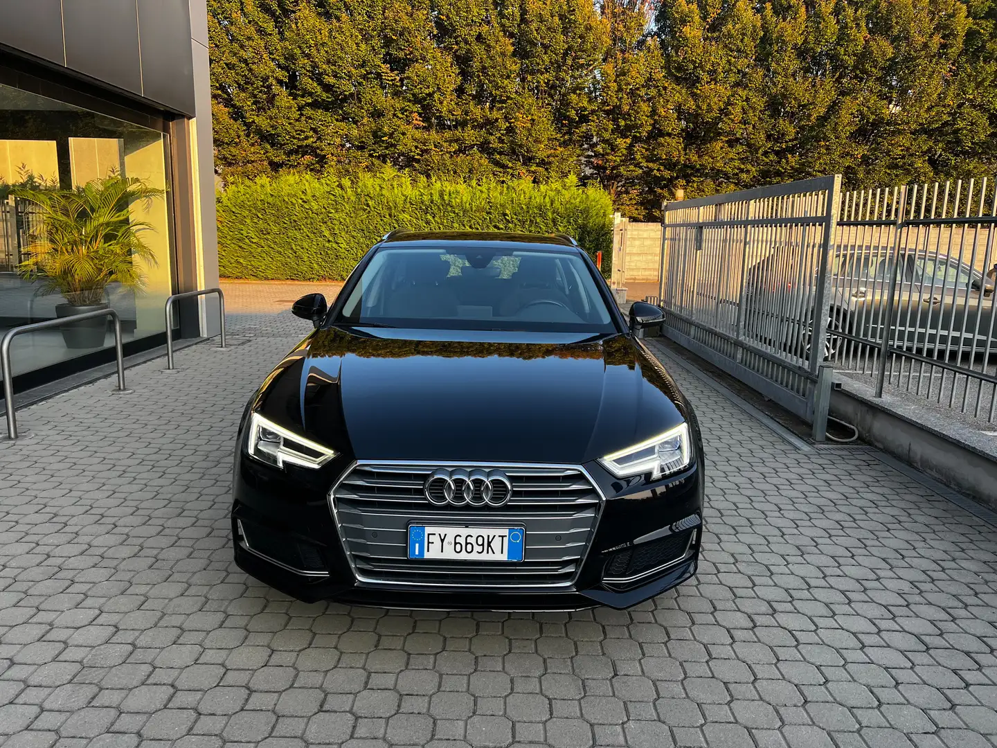 Audi A4 A4 Avant 30 2.0 tdi Sport 122cv s-tronic Nero - 2
