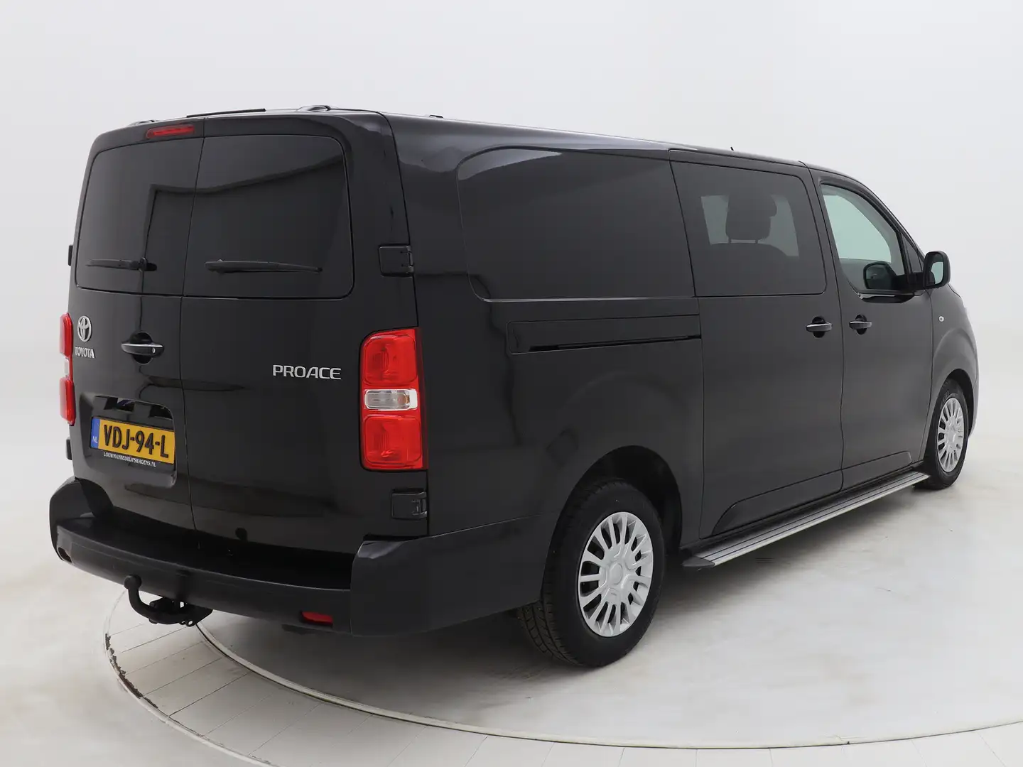 Toyota Proace Worker 2.0 D-4D DC Professional Long Leder Dubbele Negro - 2