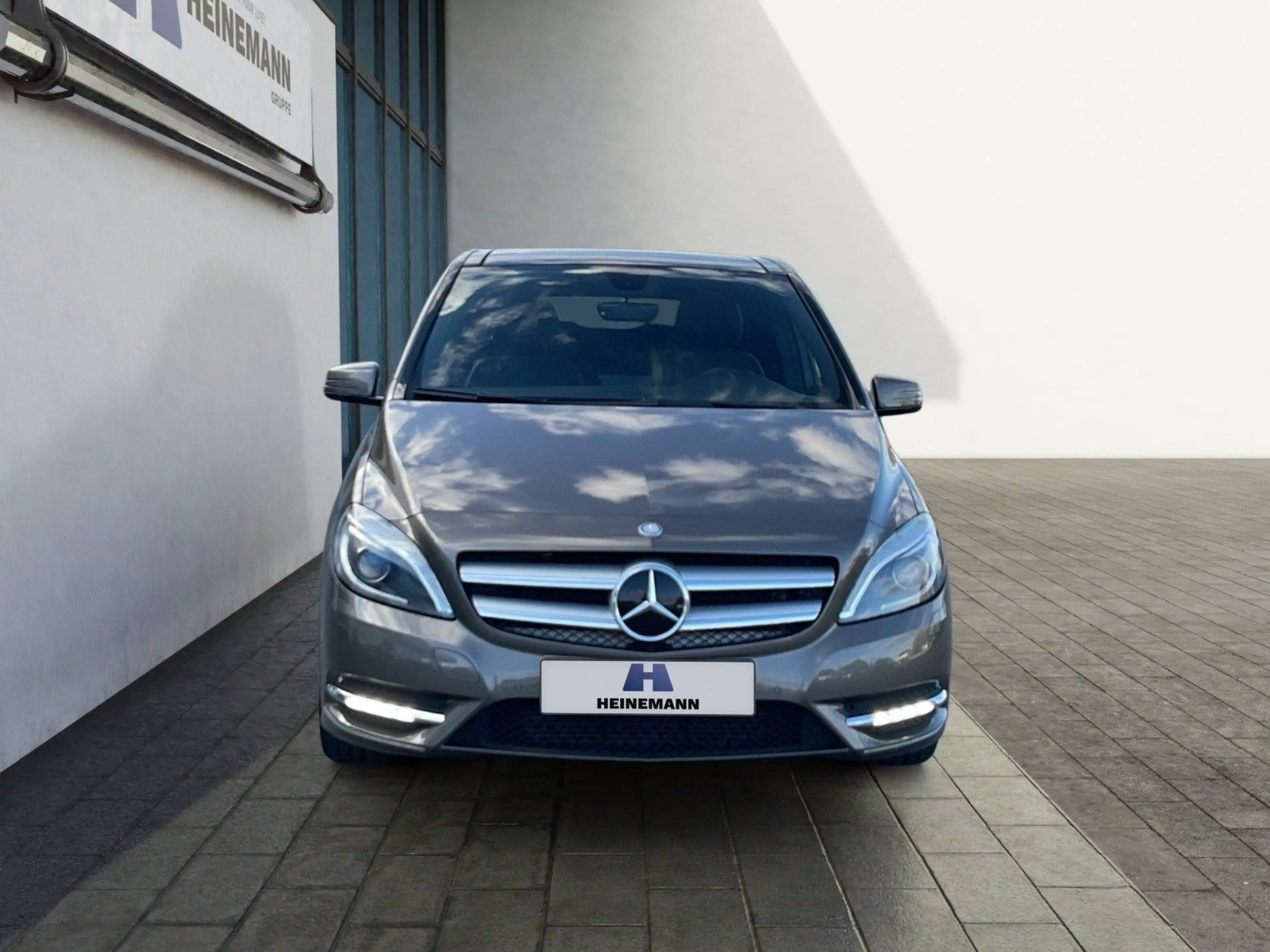 Mercedes-Benz B 200 1.6 Sports Tourer Sportp. Bi Xenon NAVI , elek. Si — photo 8