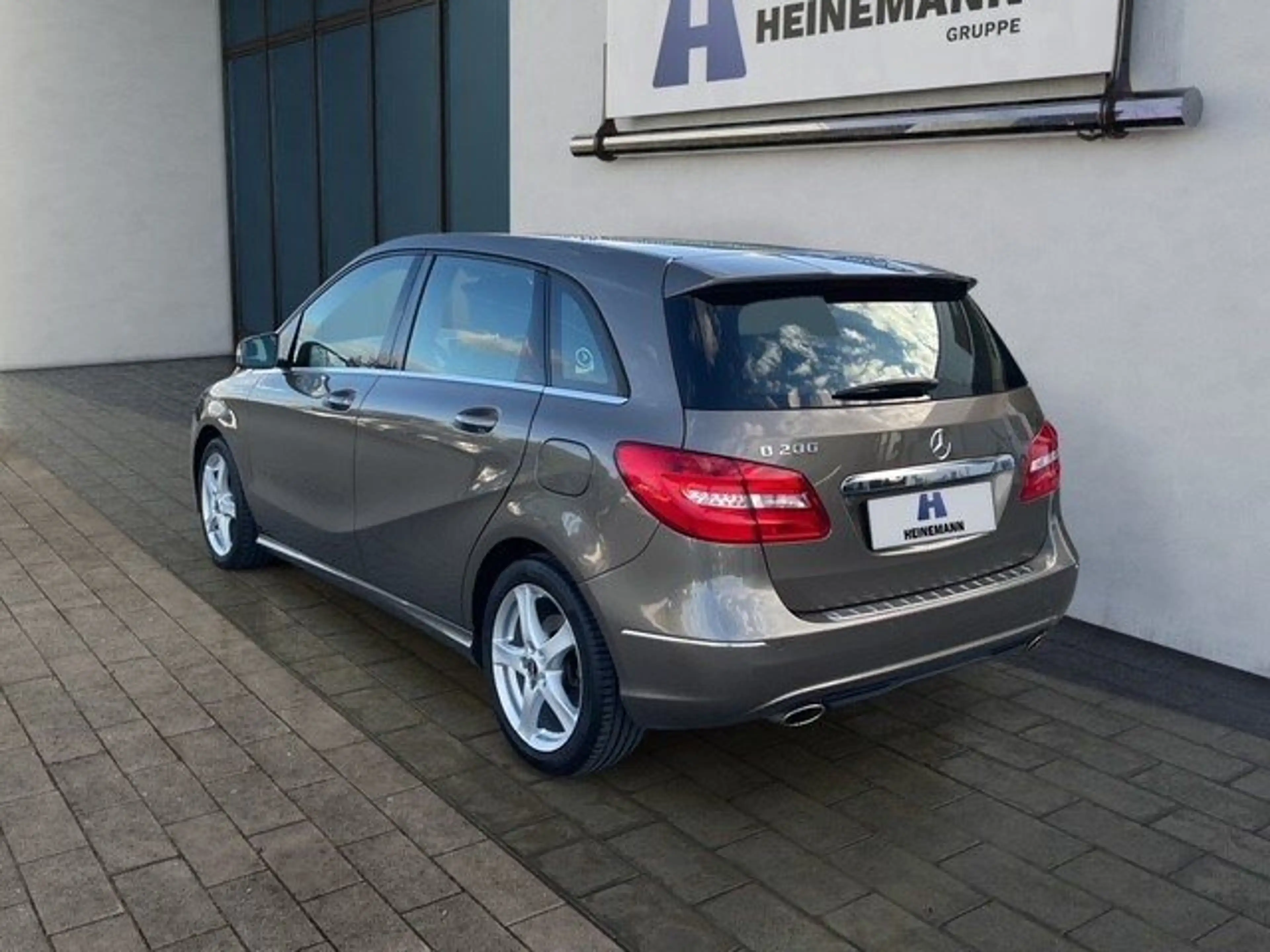 Mercedes-Benz B 200 1.6 Sports Tourer Sportp. Bi Xenon NAVI , elek. Si — photo 3