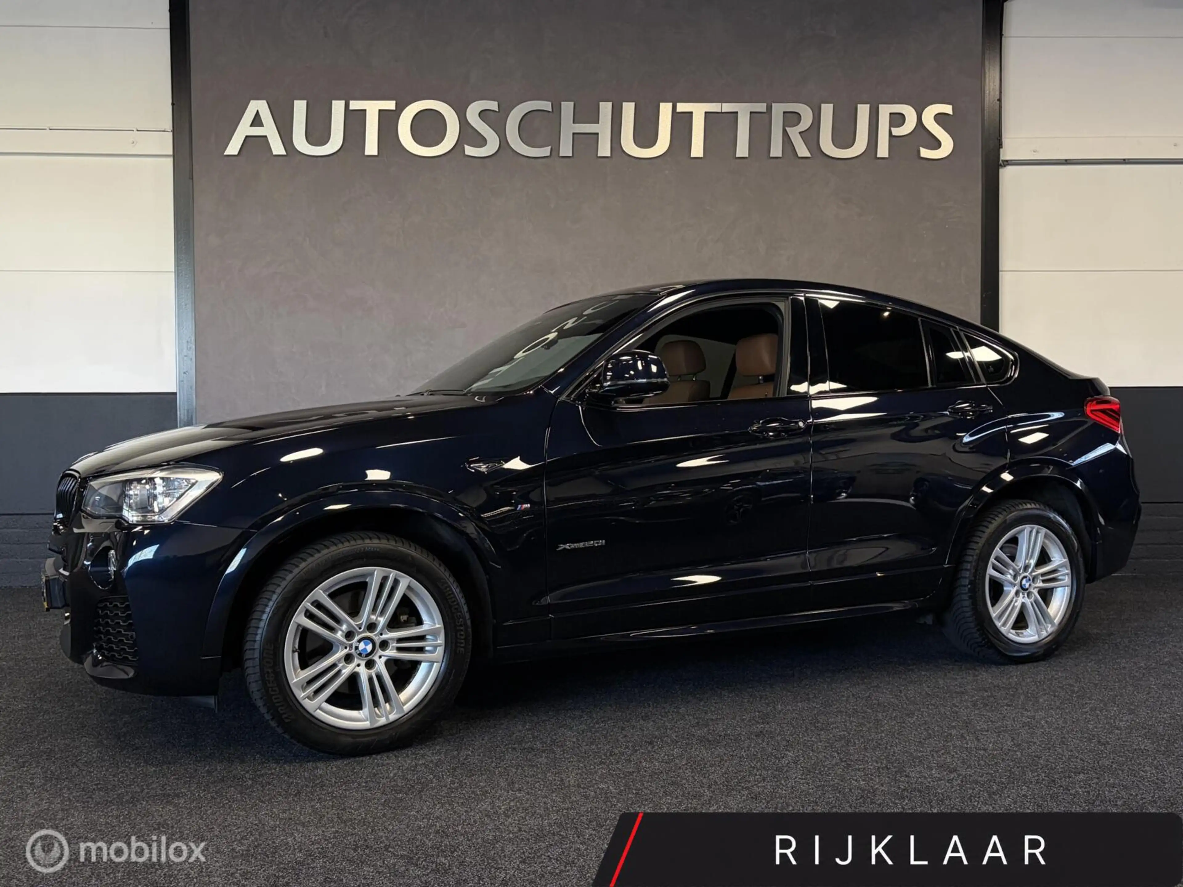 BMW X4 xDrive20i High Executive M SPORT CARBONSCHWARZ / L