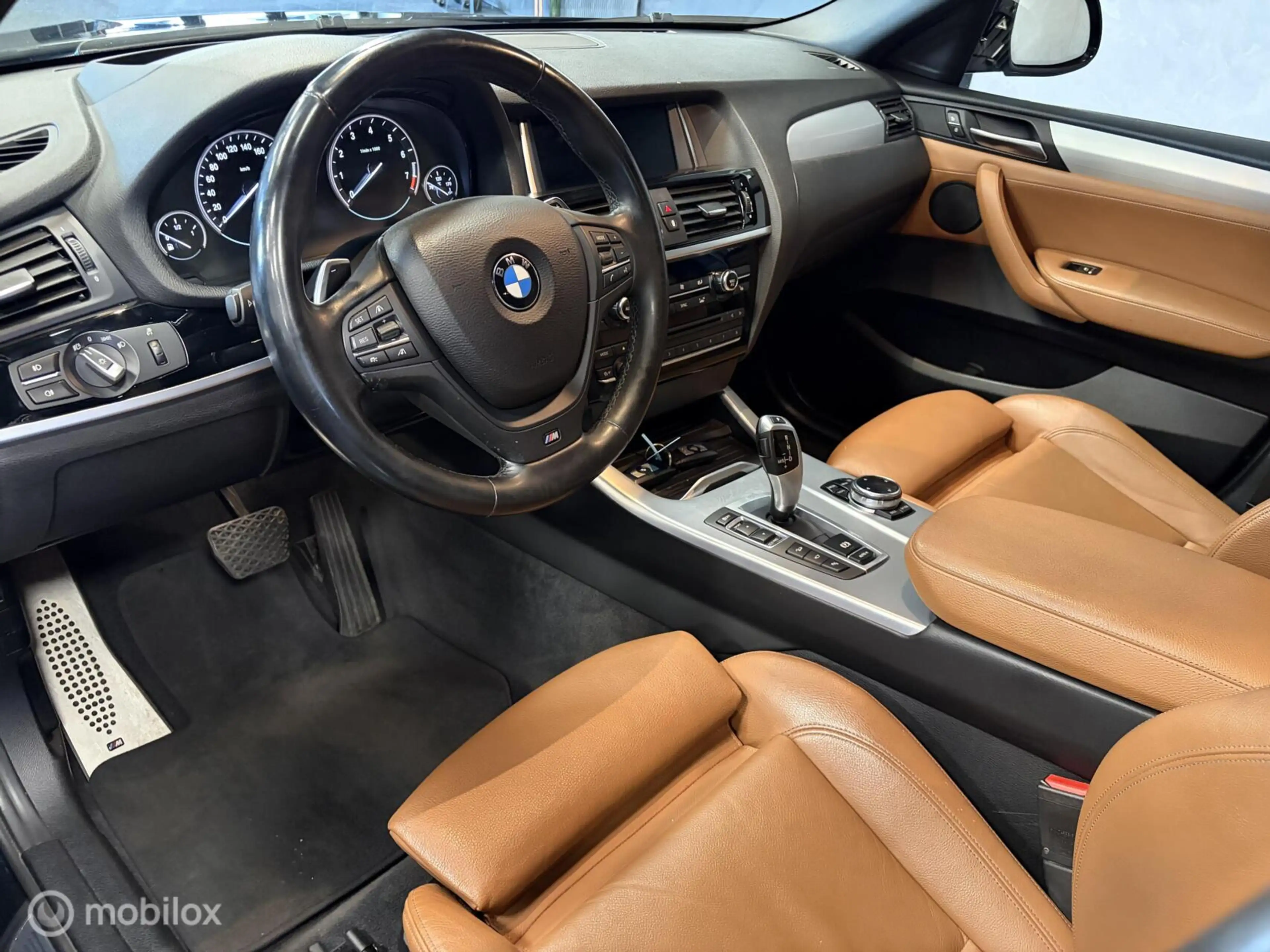 BMW X4 xDrive20i High Executive M SPORT CARBONSCHWARZ / L — photo 6