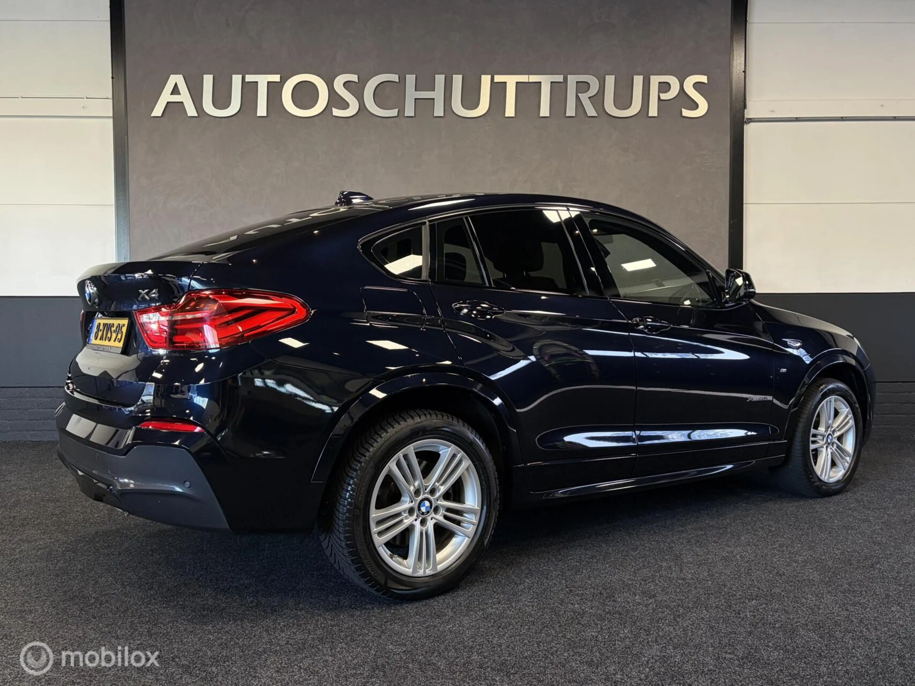 BMW X4 xDrive20i High Executive M SPORT CARBONSCHWARZ / L — photo 2