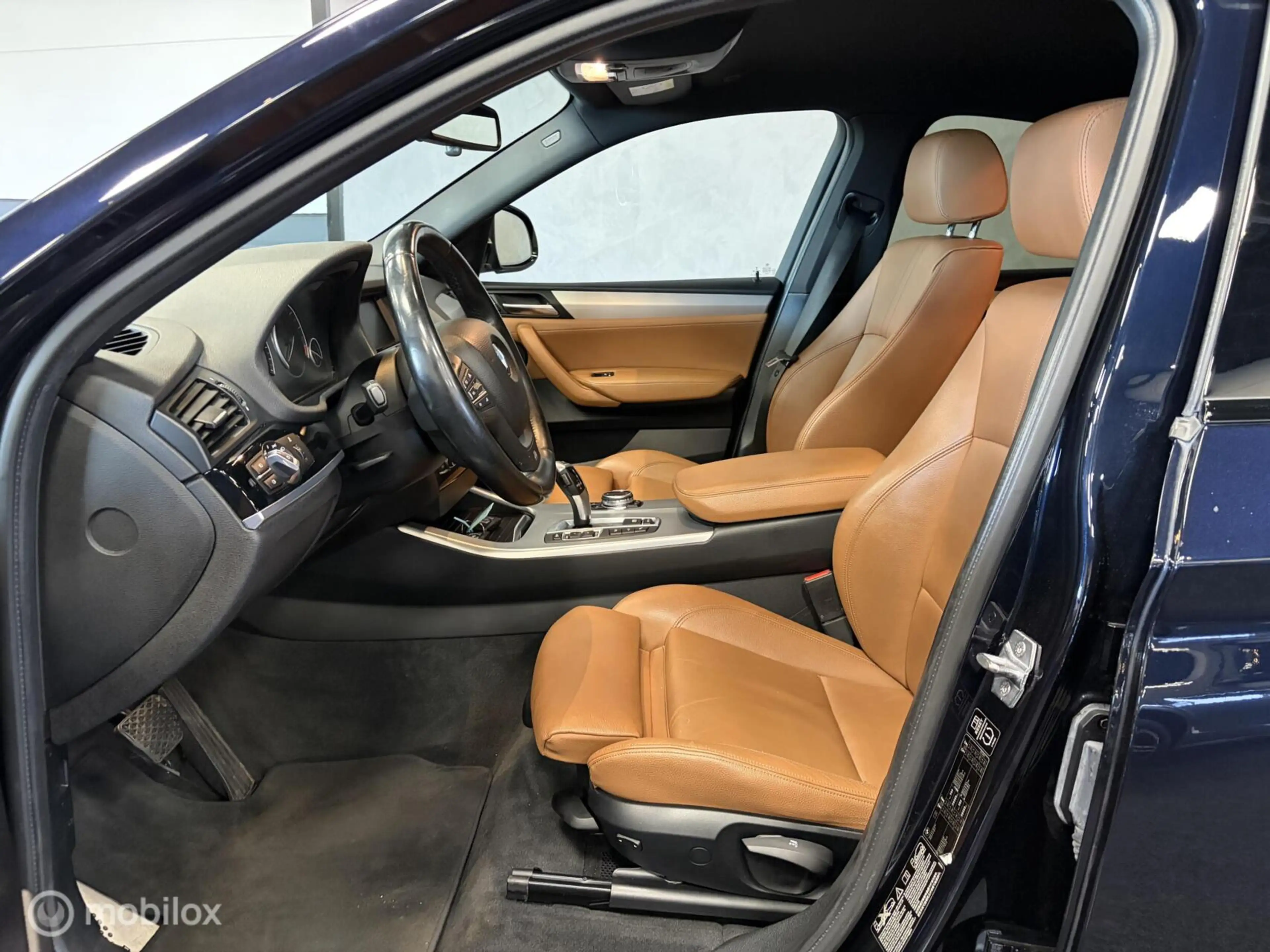 BMW X4 xDrive20i High Executive M SPORT CARBONSCHWARZ / L — photo 5