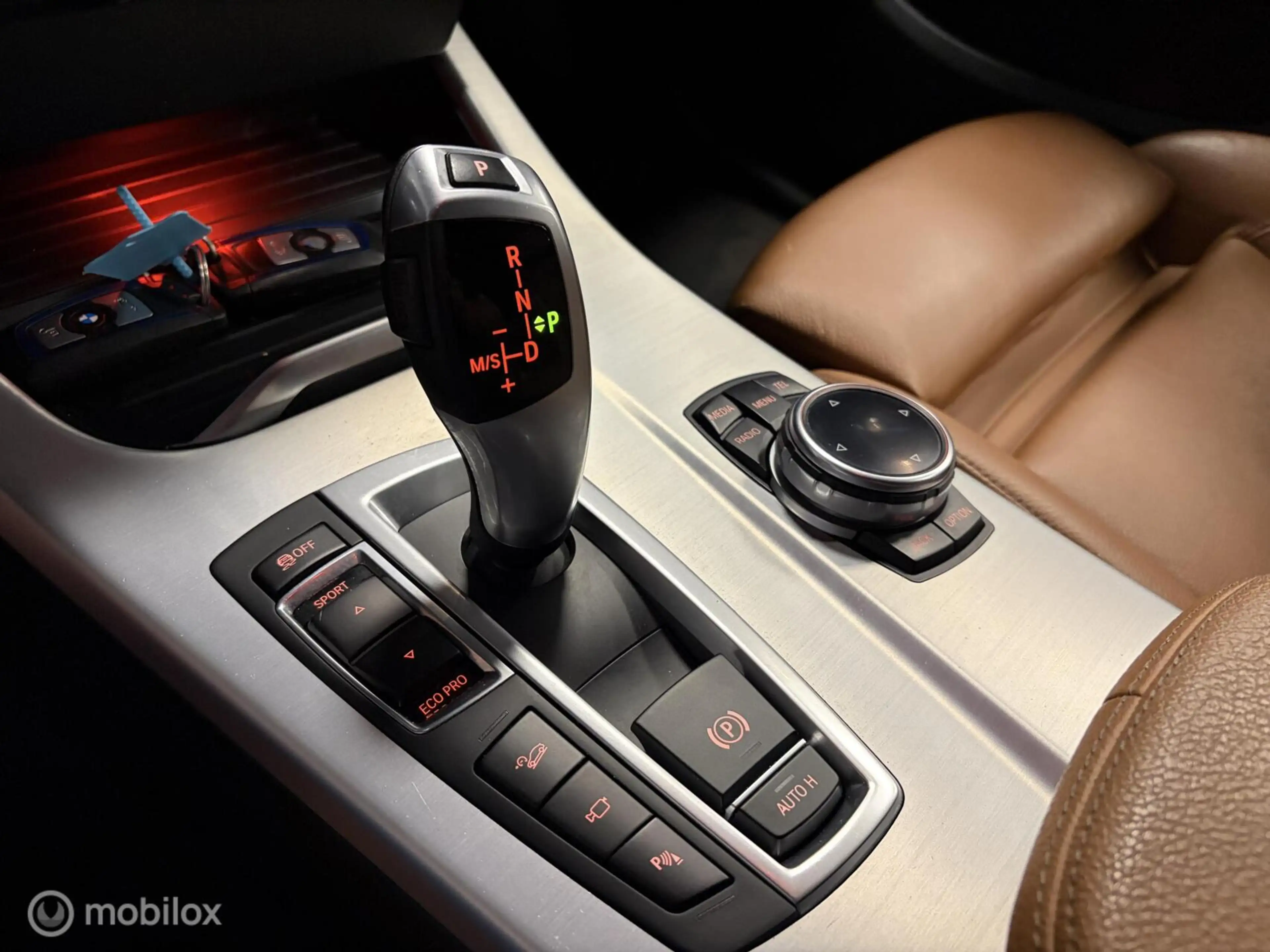 BMW X4 xDrive20i High Executive M SPORT CARBONSCHWARZ / L — photo 11