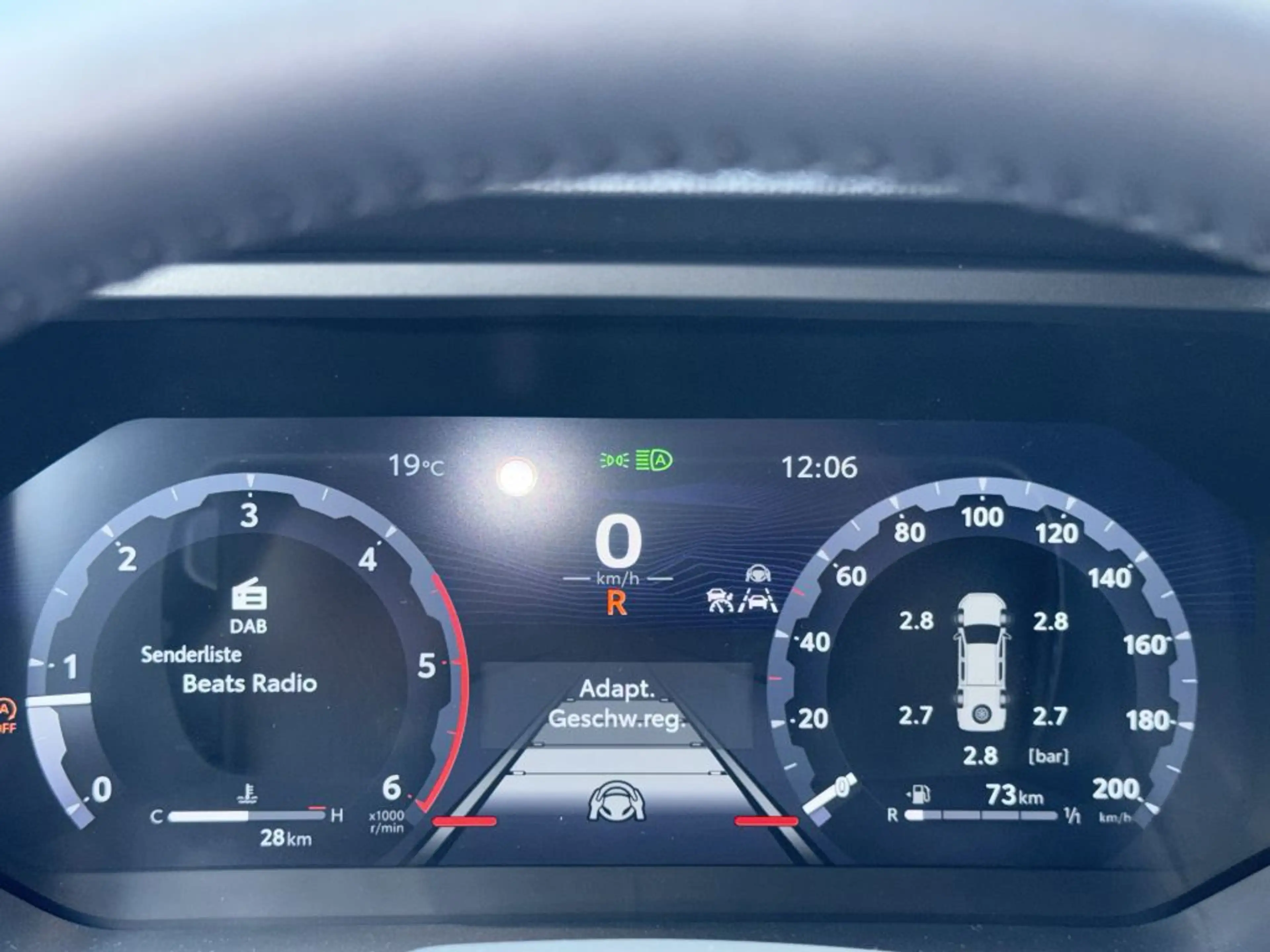 Toyota Hilux 2.8 Mild-Hybrid Invincible MY2026,JBL,360°,sofort — photo 14