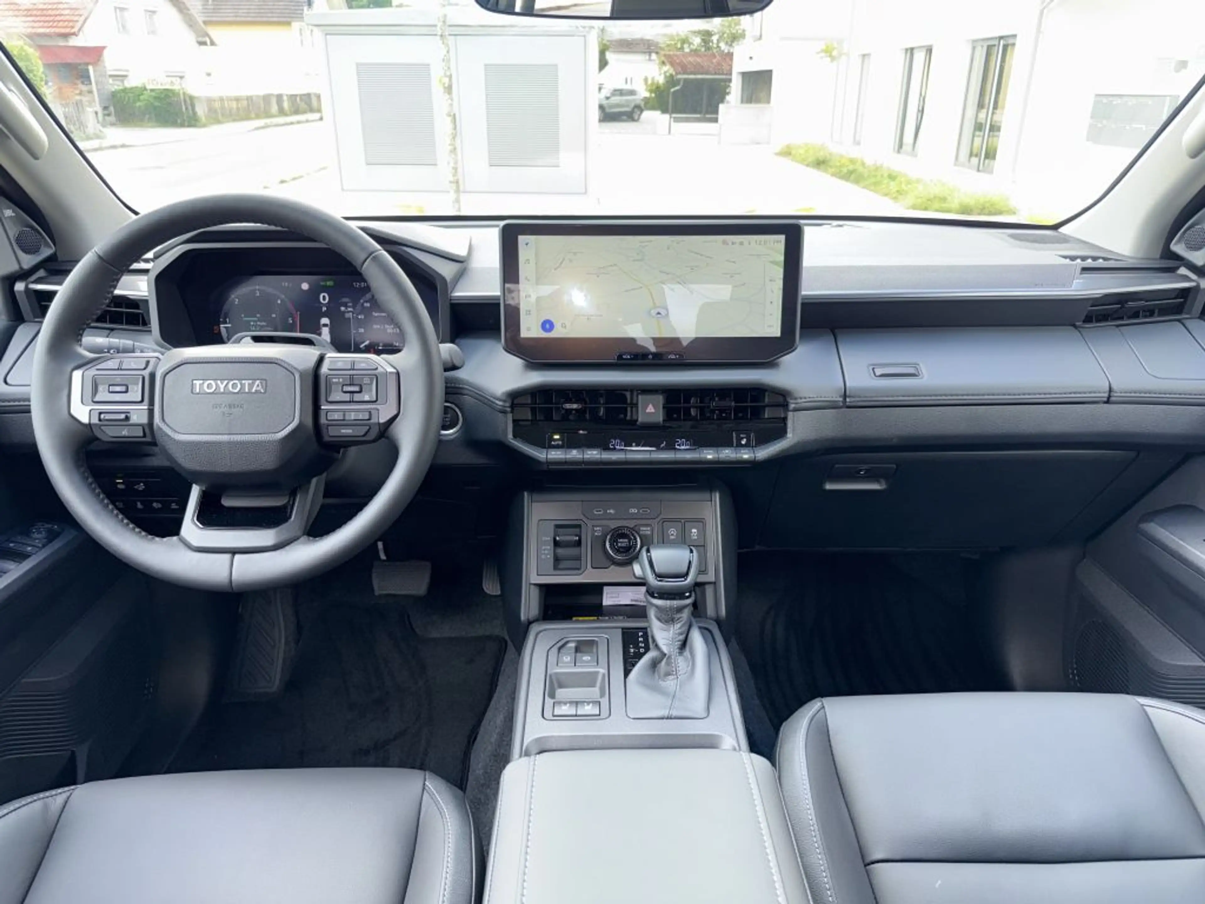 Toyota Hilux 2.8 Mild-Hybrid Invincible MY2026,JBL,360°,sofort — photo 12