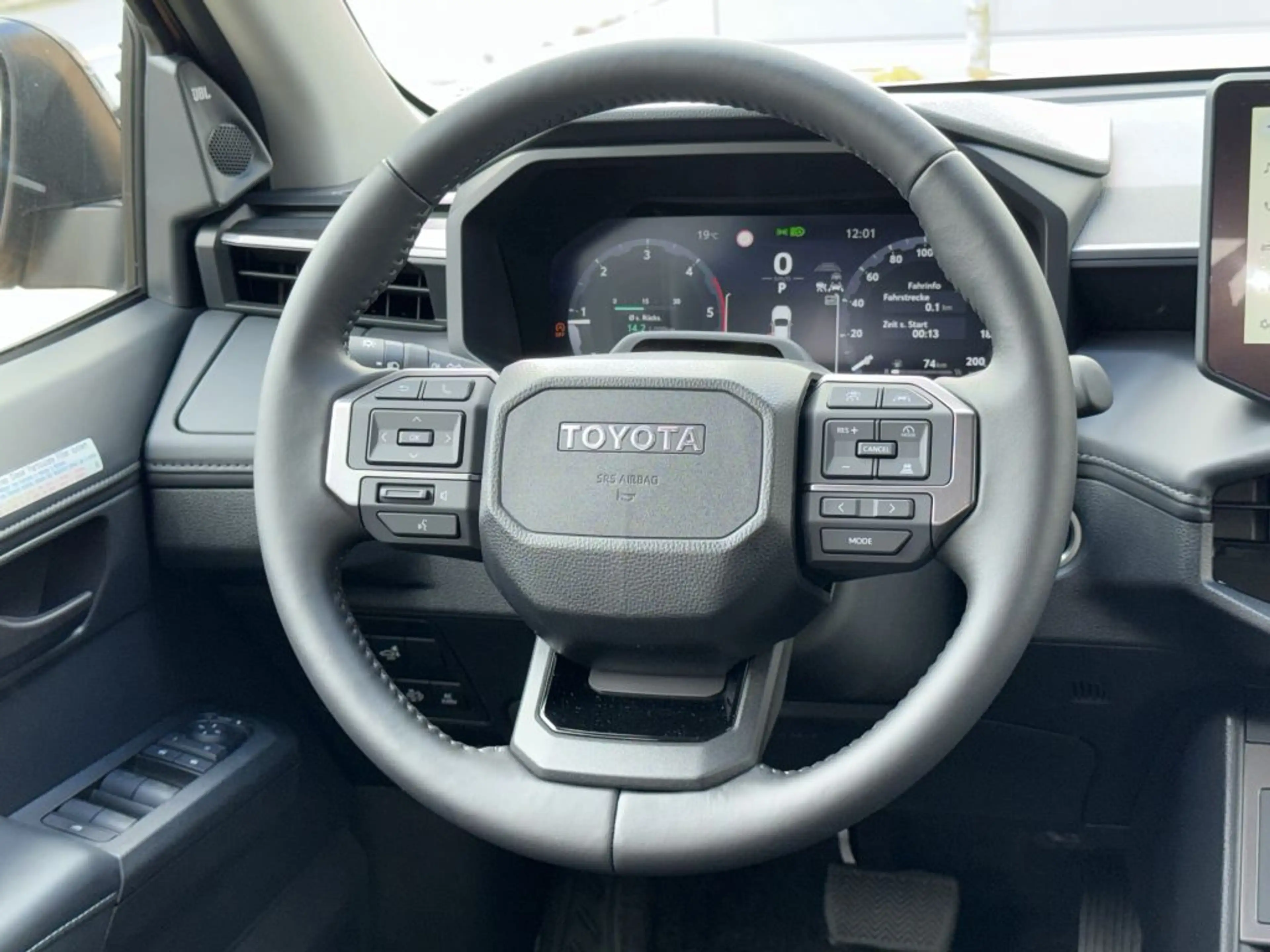 Toyota Hilux 2.8 Mild-Hybrid Invincible MY2026,JBL,360°,sofort — photo 13