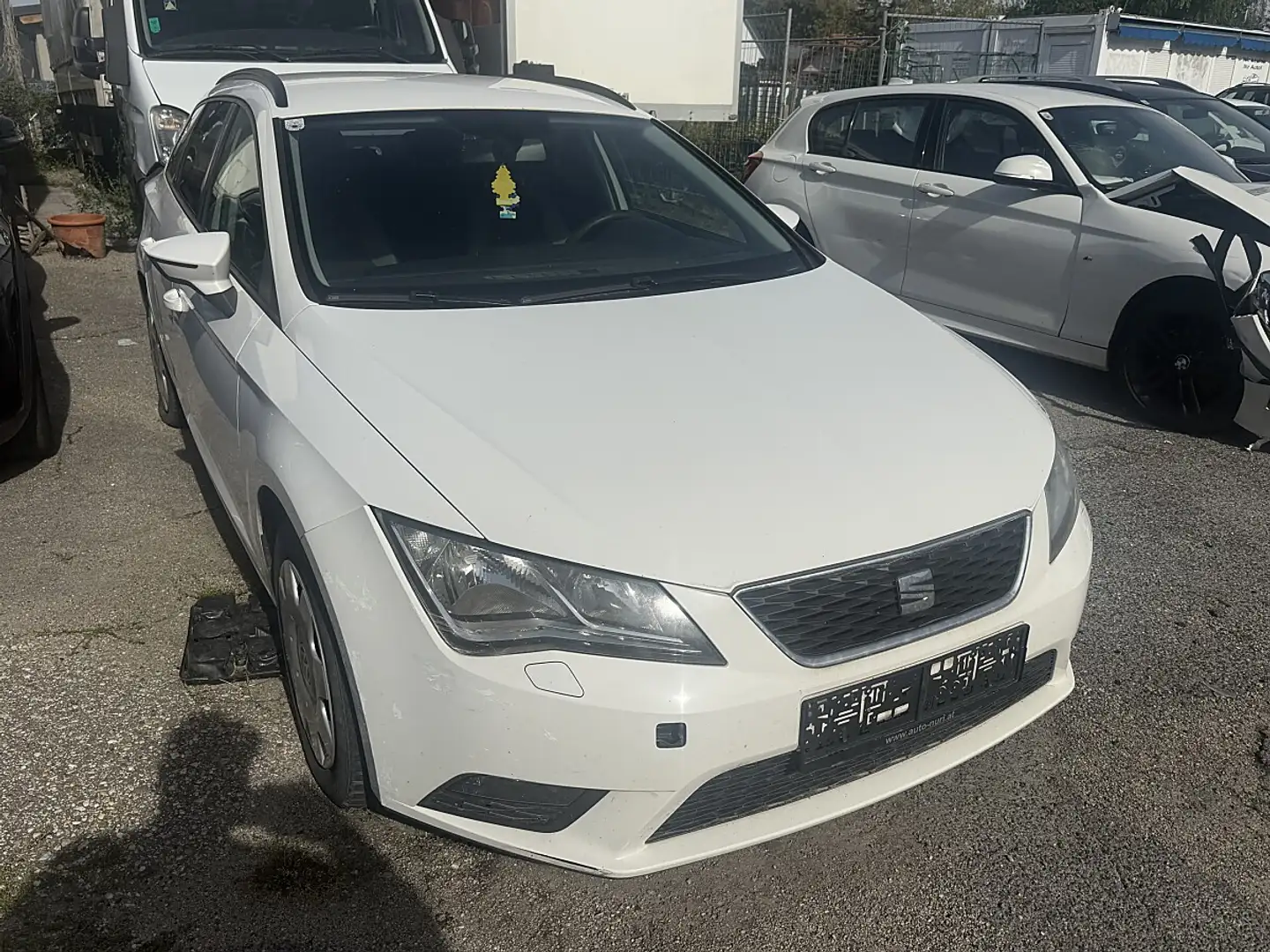 SEAT Leon 1,2 Reference Weiß - 2