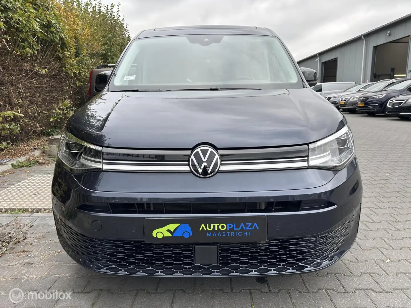 Volkswagen Caddy Maxi / 1.5 TSI DSG / Rolstoelauto / Panorama / Spe Blauw - 2