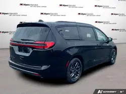 Chrysler Pacifica 2027