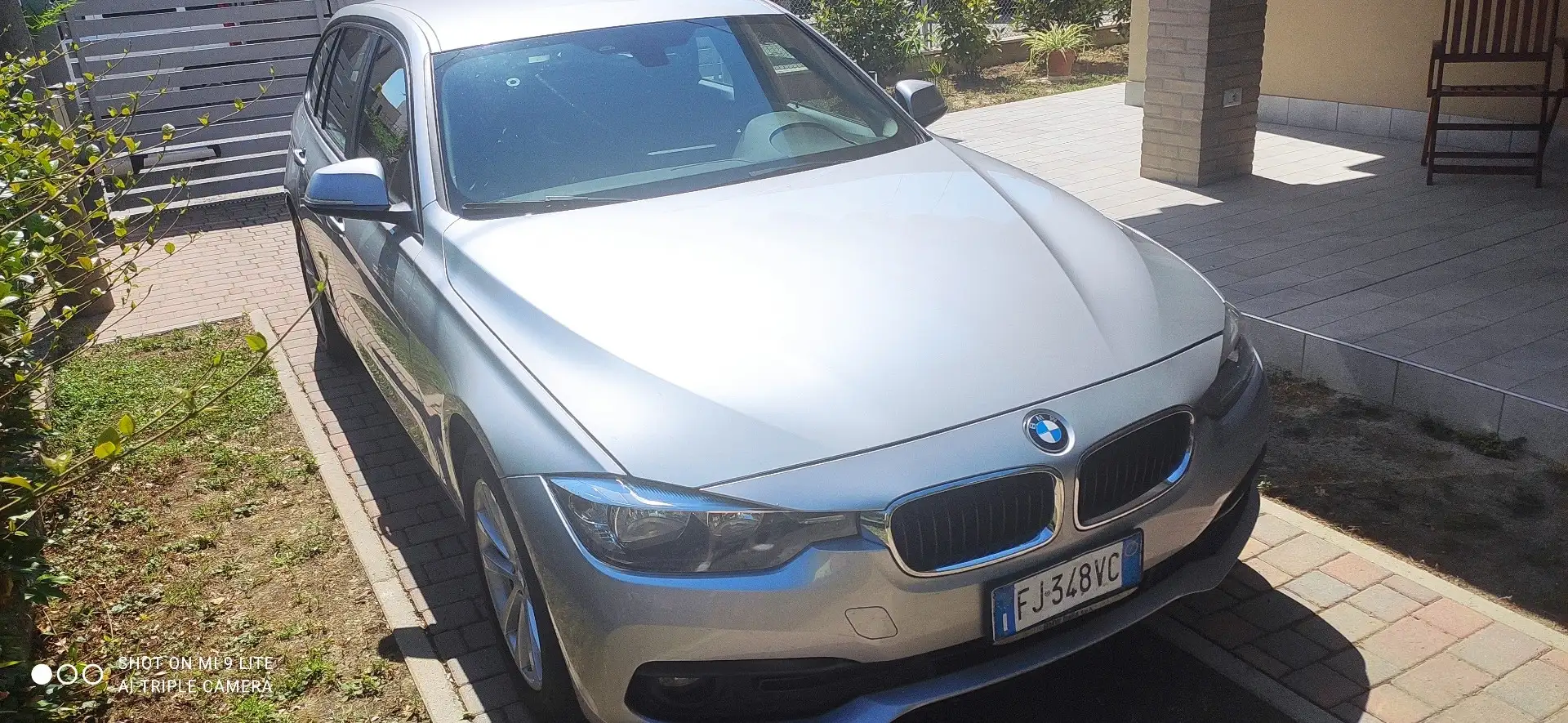 BMW 320 320d Touring Luxury auto - 1